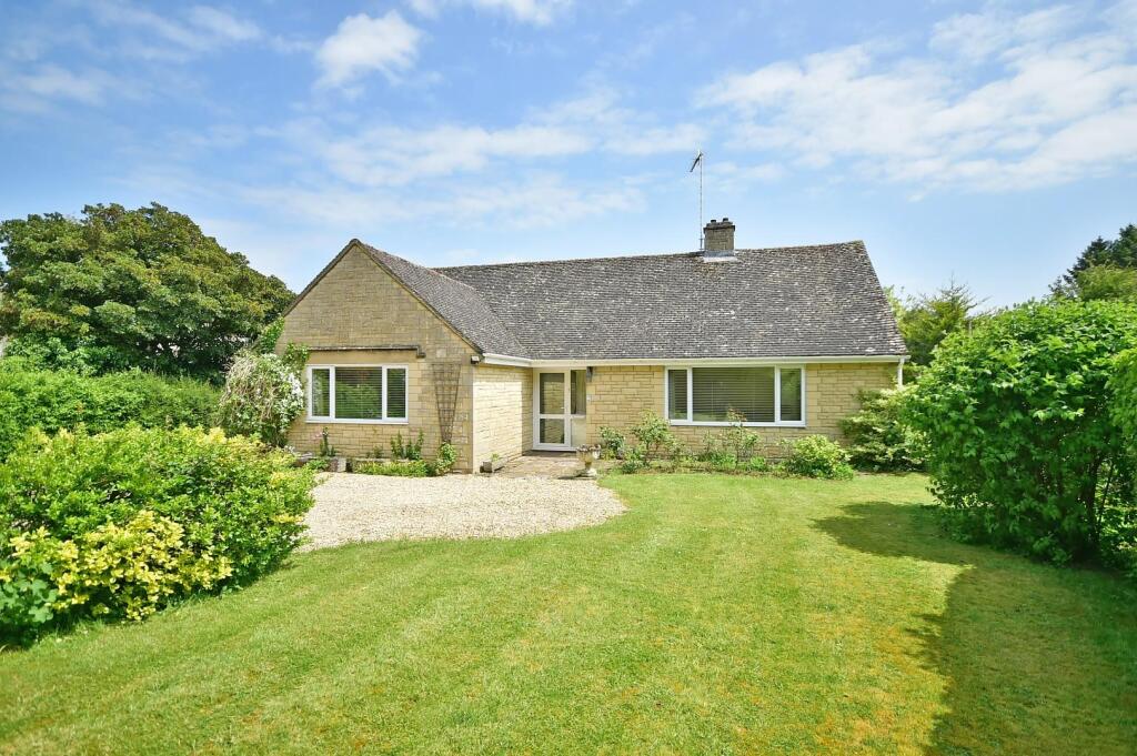 2 Cinder Lane, Fairford GL7 4AX