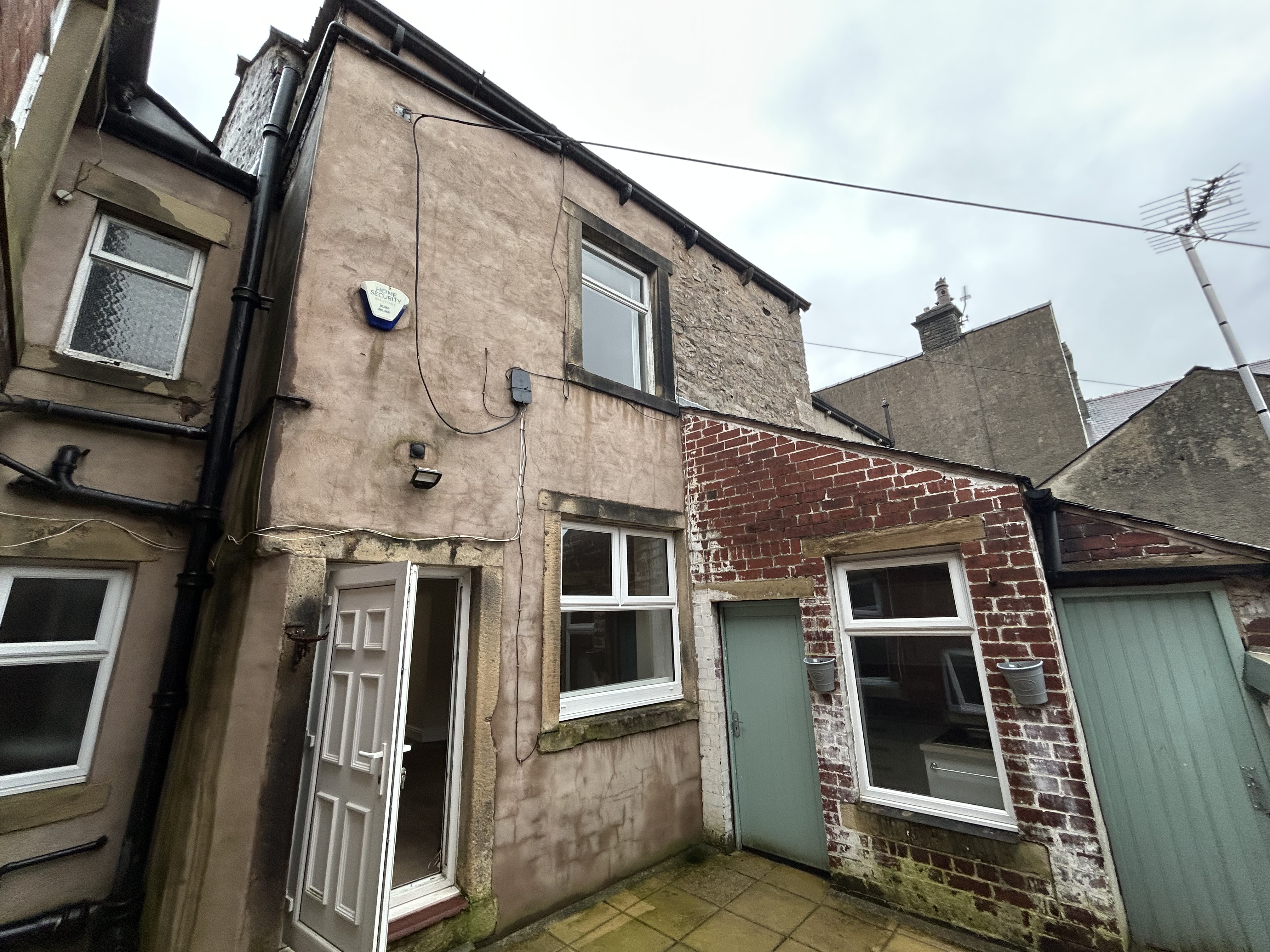 6-8 Church Street, Clitheroe, Lancashire BB7 2DG