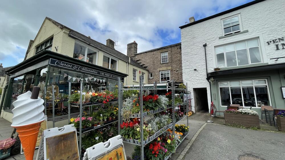 Photo of 27 Market Square, Kirkby Stephen CA17 4QT