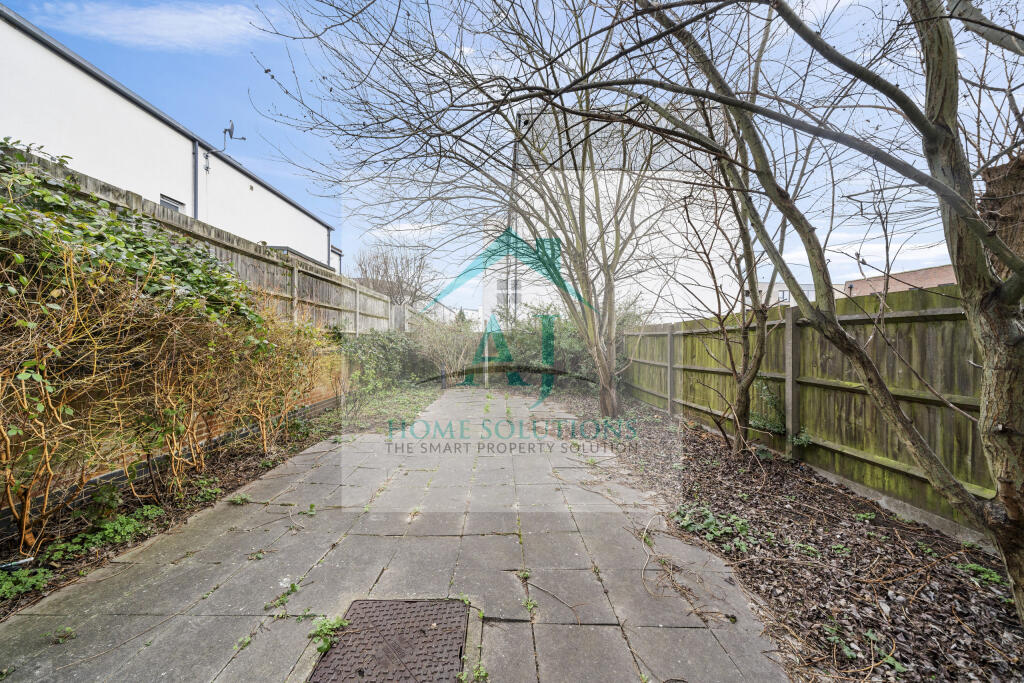 28 Quartz Terrace, Rayners Lane, Harrow HA2 0BT