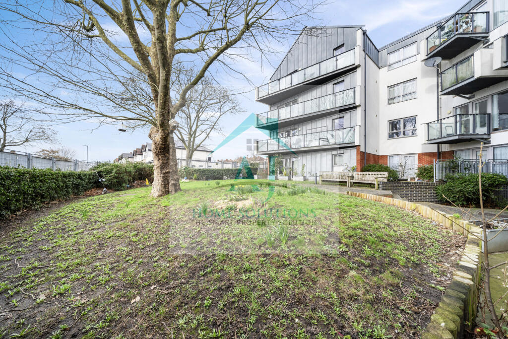 28 Quartz Terrace, Rayners Lane, Harrow HA2 0BT