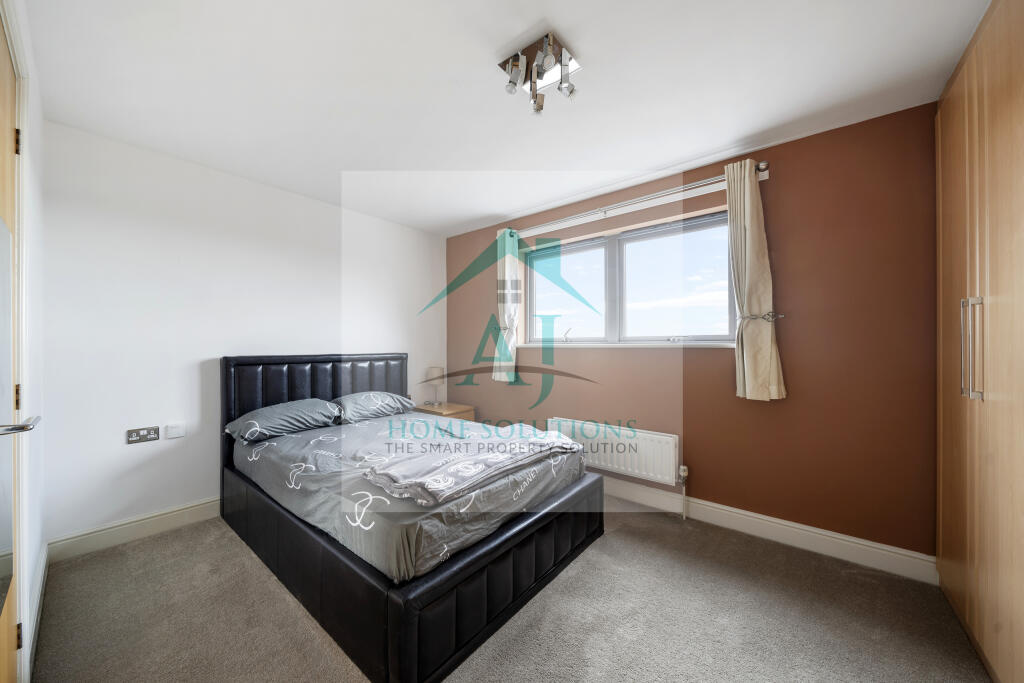 28 Quartz Terrace, Rayners Lane, Harrow HA2 0BT