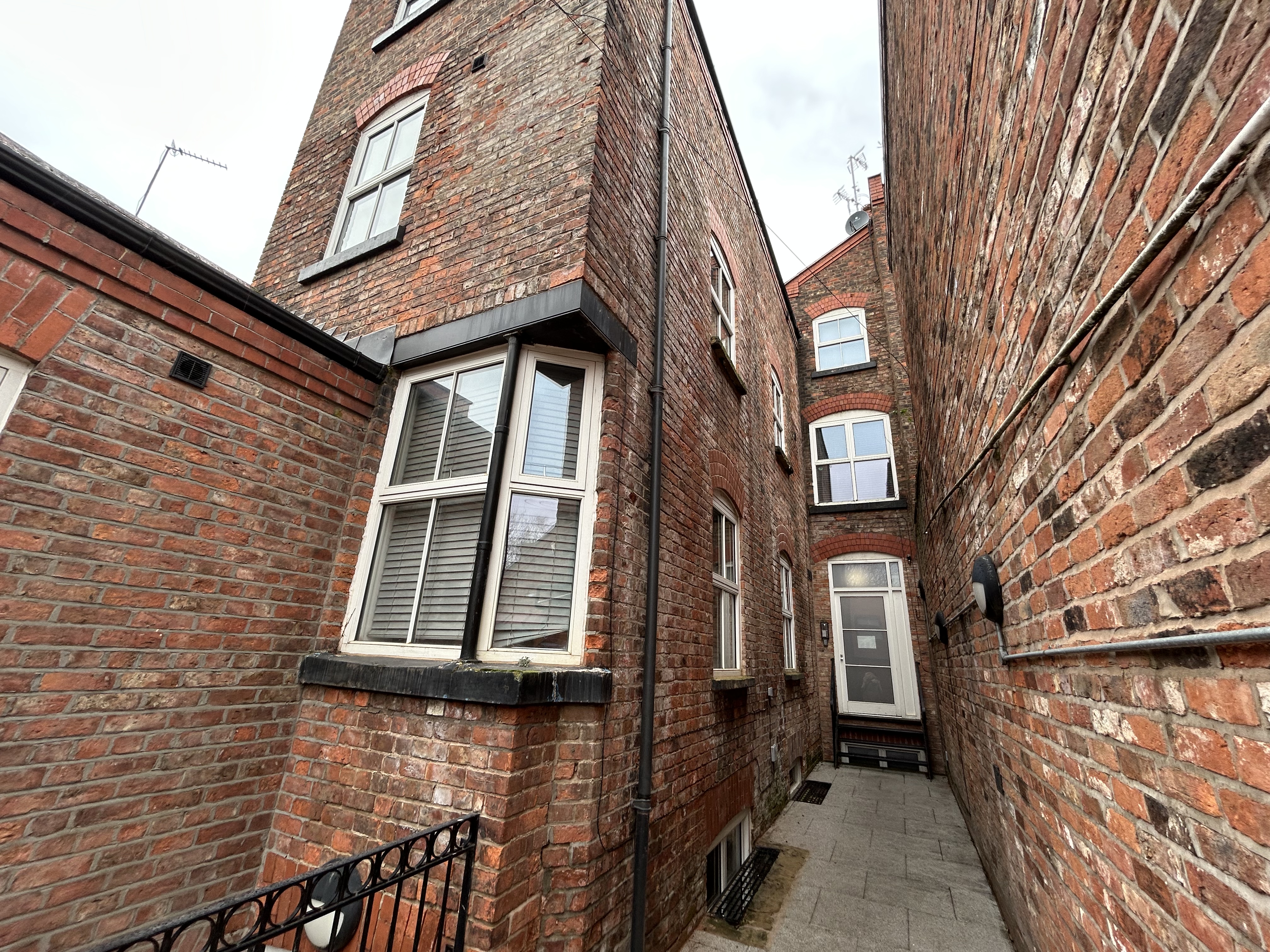 Bradbury House, 39 Stamford New Road, Altrincham, Cheshire WA14 1EB image 5