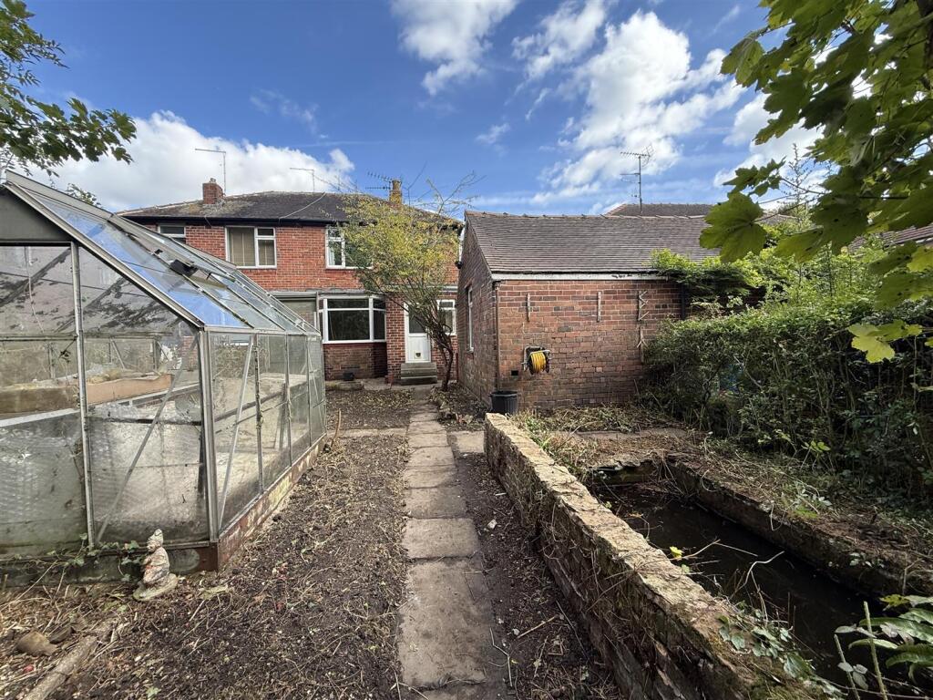 74 Bramley Avenue, Sheffield, South Yorkshire S13 8TU