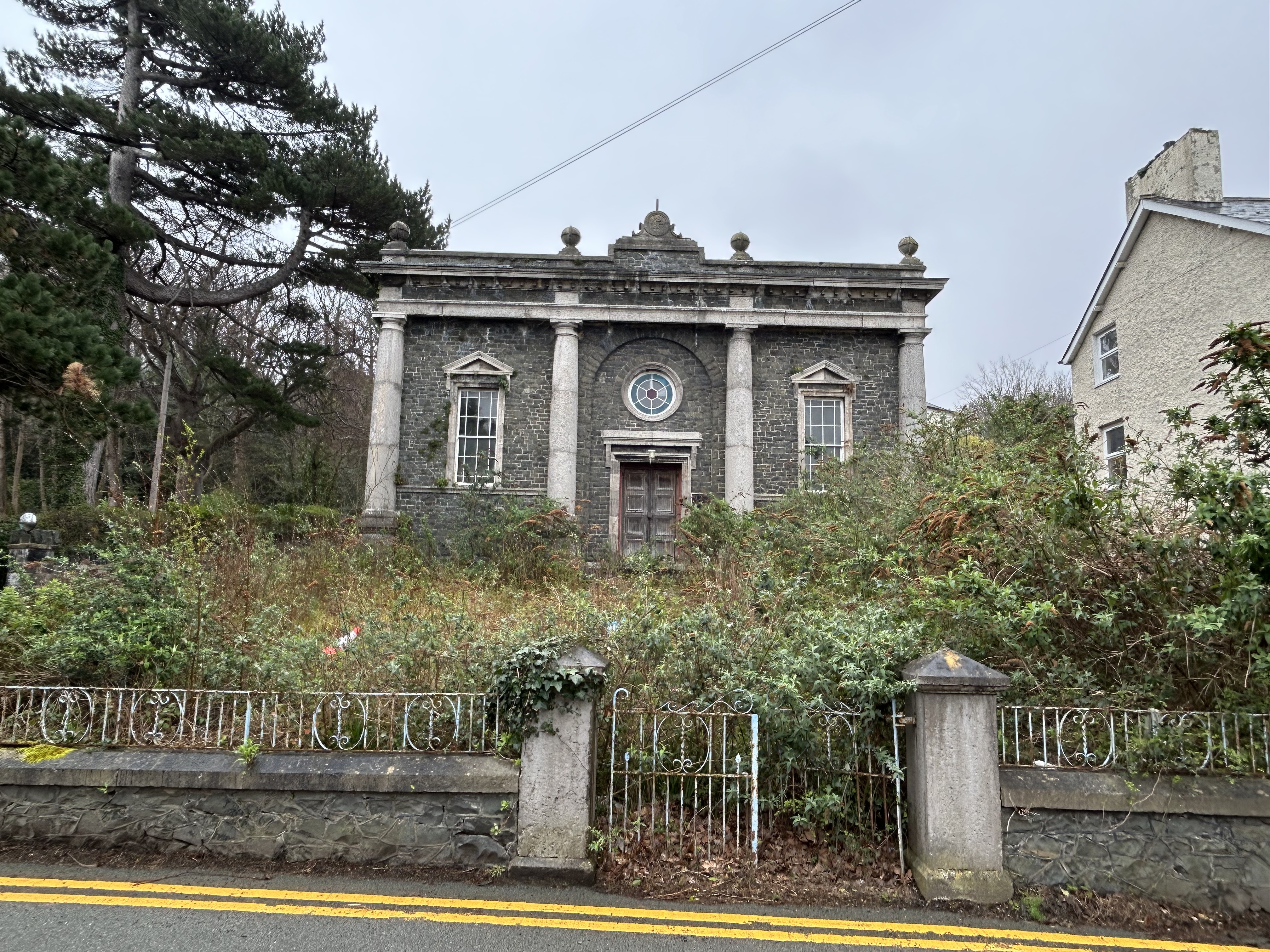 Our Lady of the Rosary, Conway Old Road, Penmaenmawr, Conwy LL34 6YE