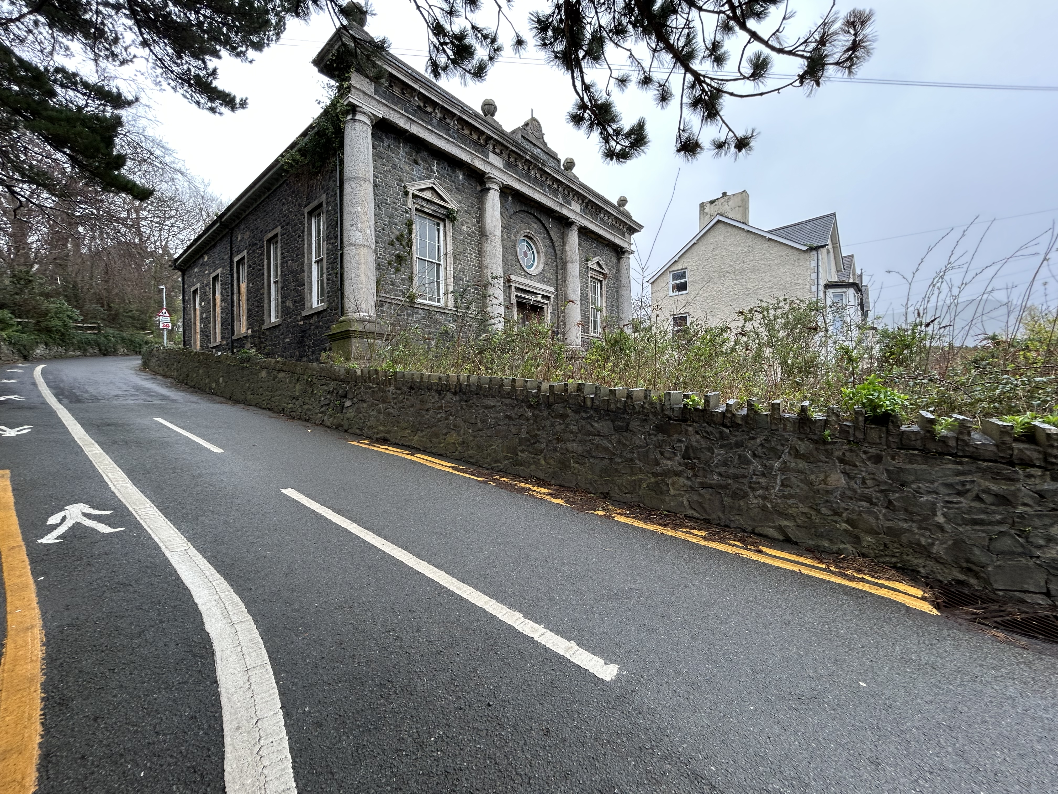 Our Lady of the Rosary, Conway Old Road, Penmaenmawr, Conwy LL34 6YE