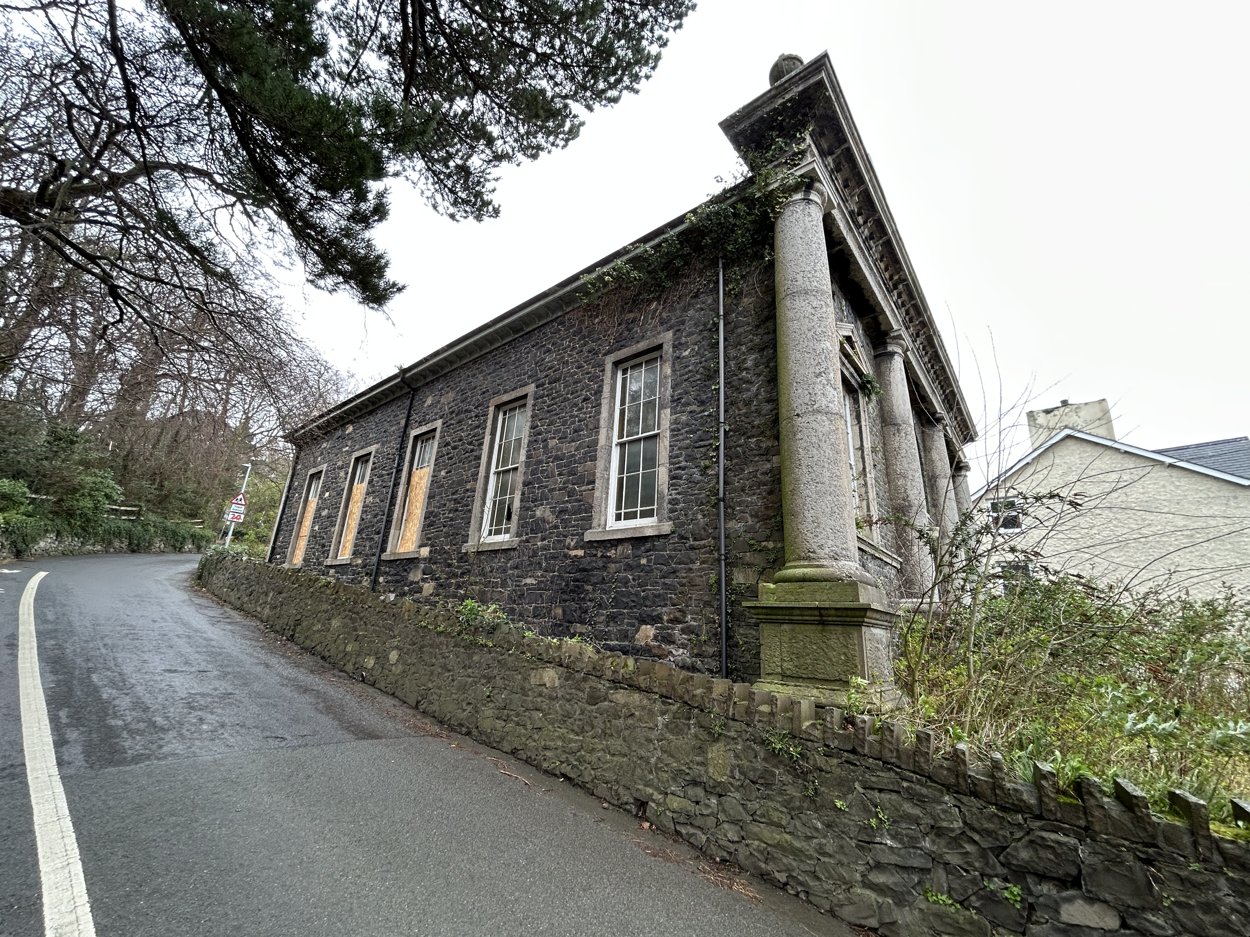 Our Lady of the Rosary, Conway Old Road, Penmaenmawr, Conwy LL34 6YE