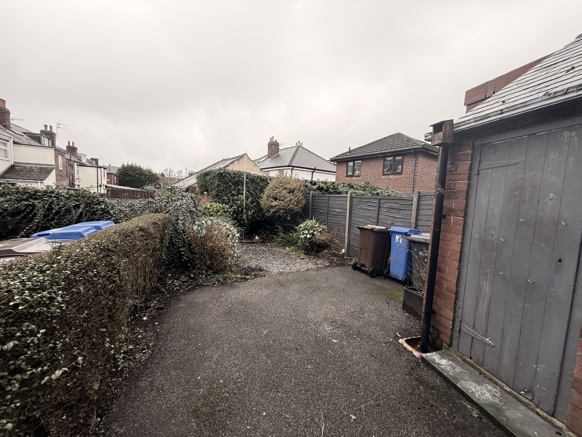 136 Dykes Lane, Wisewood, Sheffield, South Yorkshire S6 4RJ