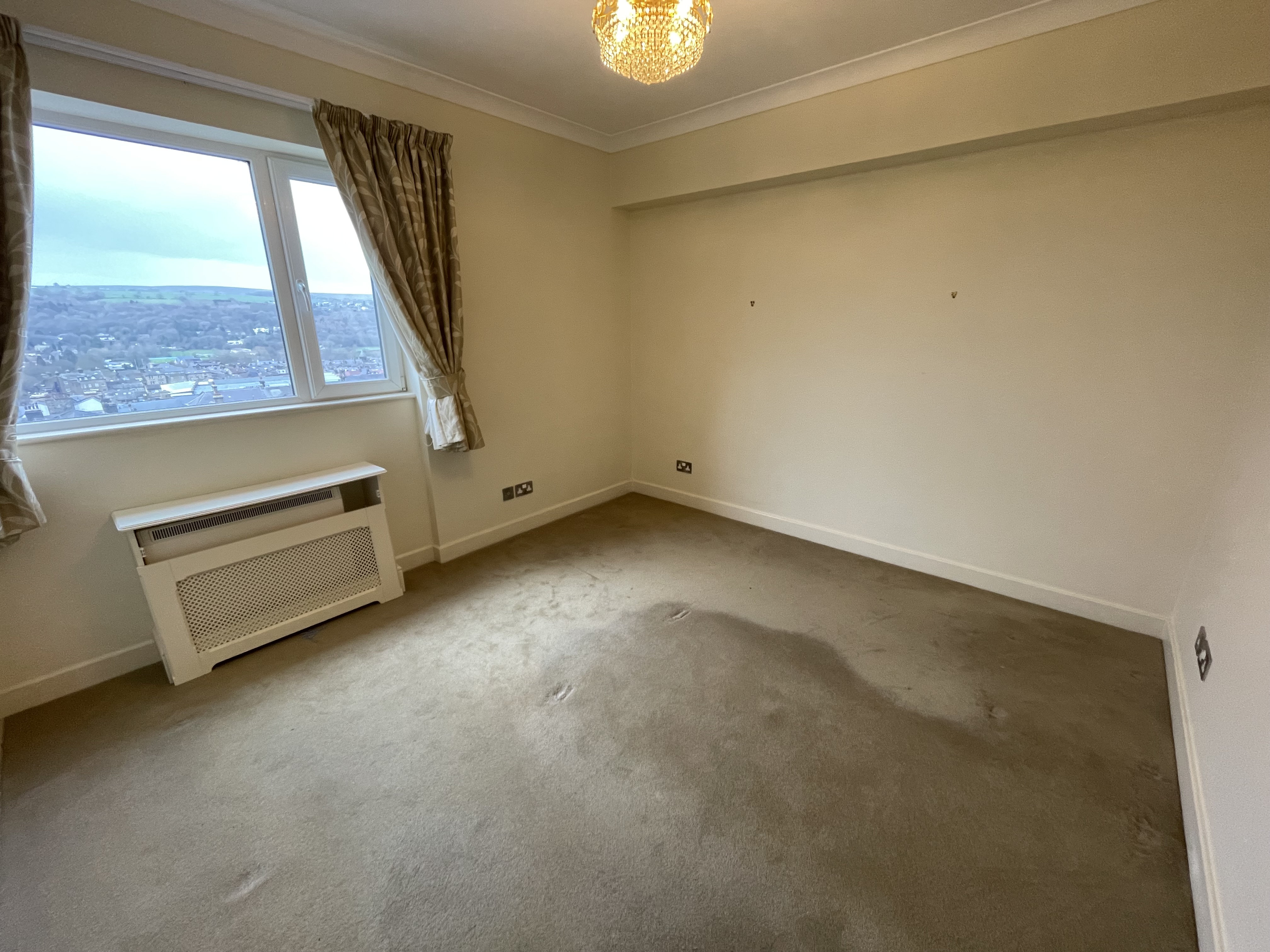 15 Wells Court, Wells Promenade, Ilkley, West Yorkshire LS29 9LG