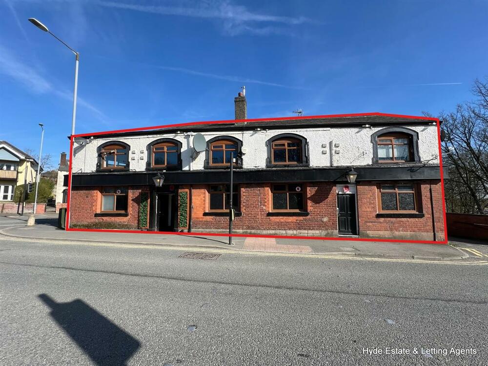 Photo of White Horse Hotel, 217 Bolton Rd, Kearsley, Bolton BL4 8NG