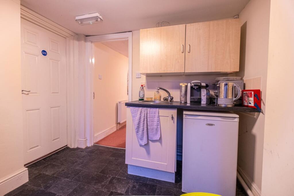 35 Potter Street, Worksop, Nottinghamshire S80 2AE