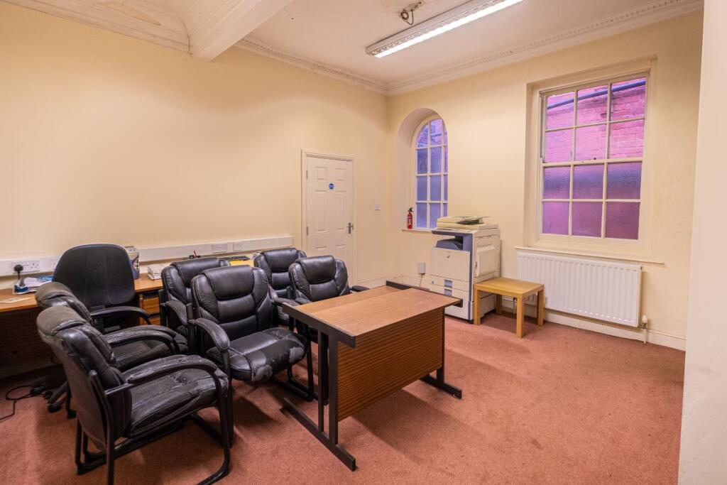 35 Potter Street, Worksop, Nottinghamshire S80 2AE