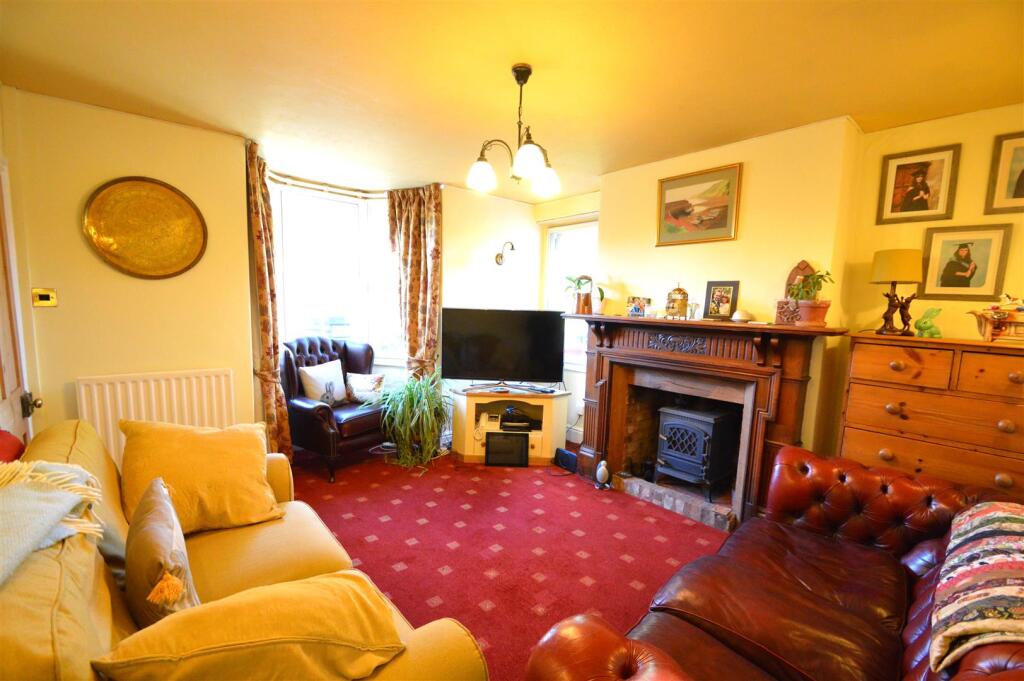 Rose Villa, Welshpool Road, Bicton Heath, Shrewsbury, Shropshire SY3 5AH