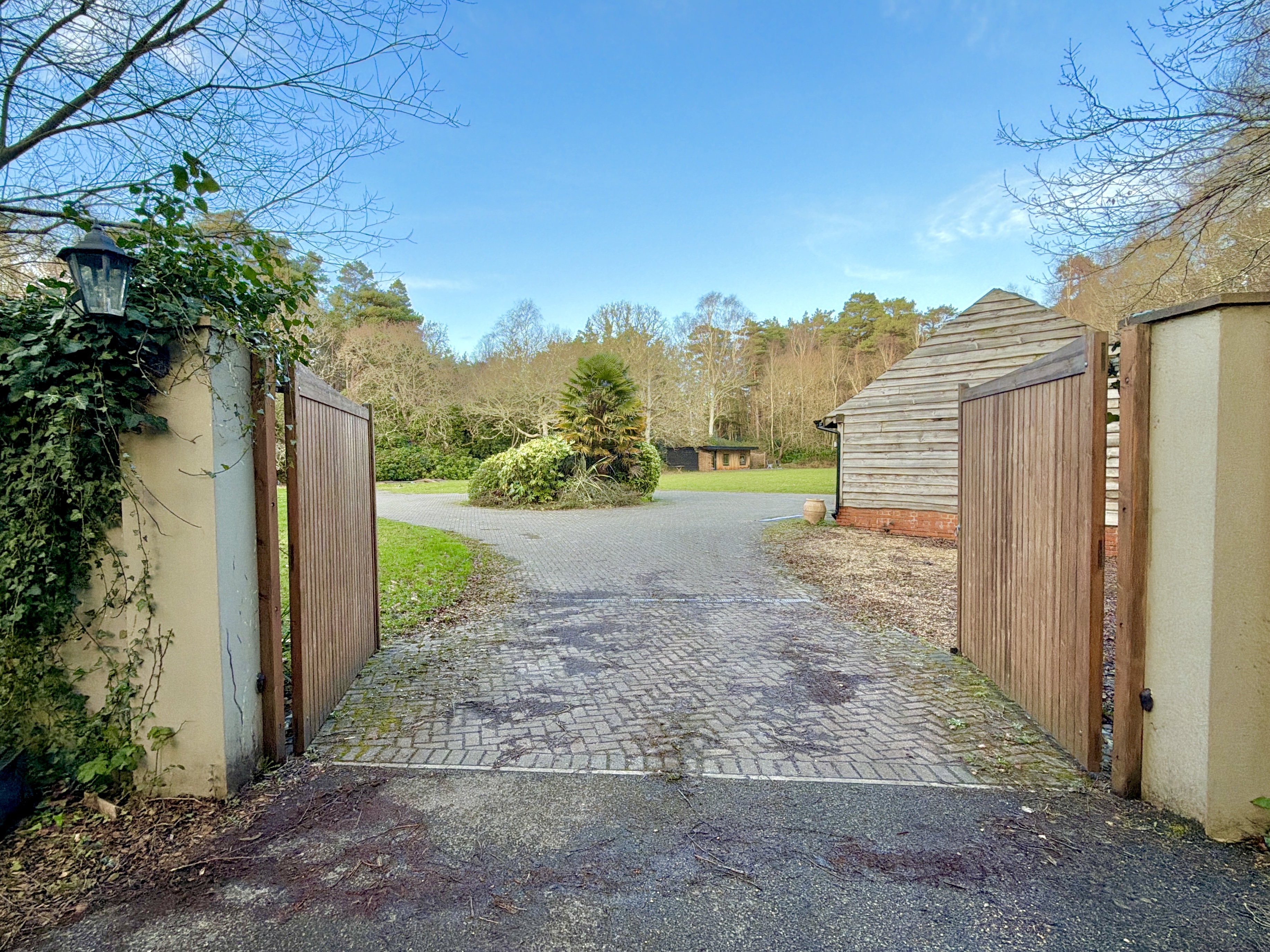 Property image #1