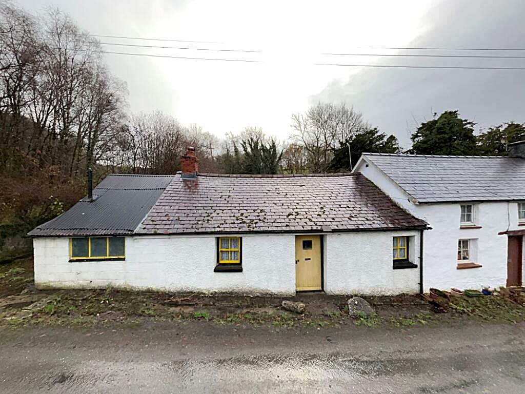 Y Bwthyn, Llwynygroes, Tregaron, Ceredigion SY25 6QF