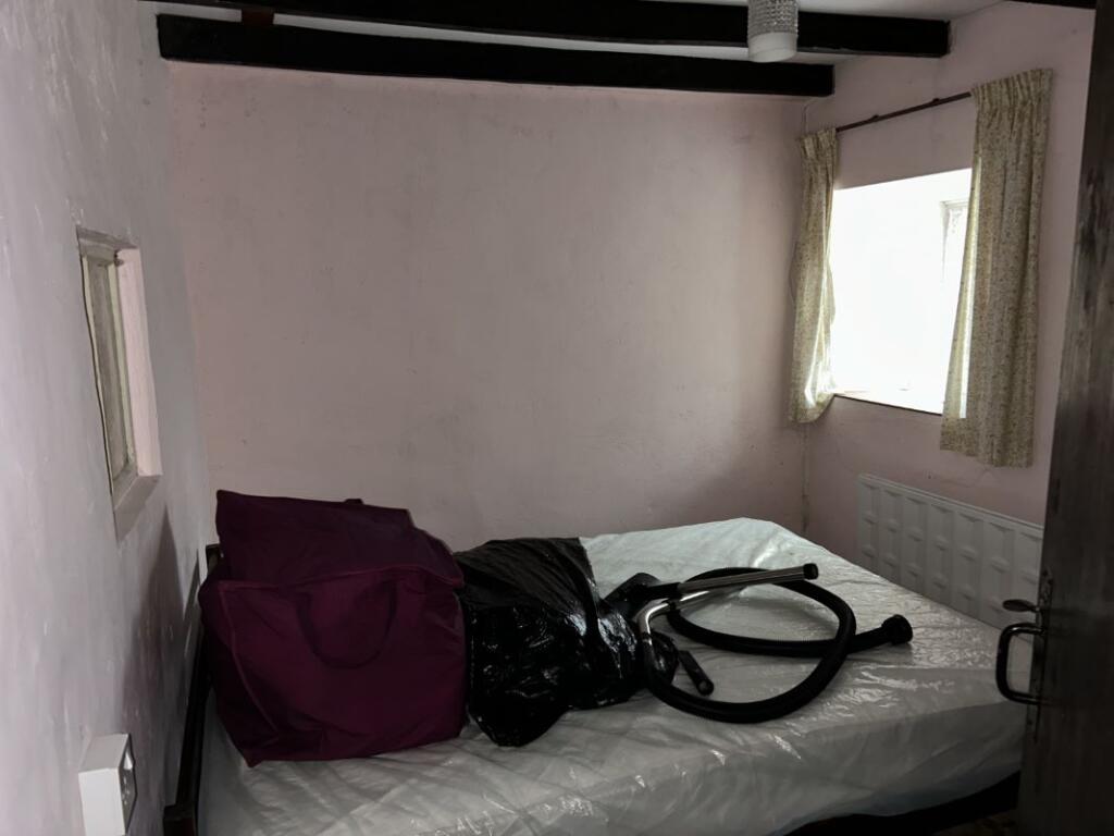 Y Bwthyn, Llwynygroes, Tregaron, Ceredigion SY25 6QF