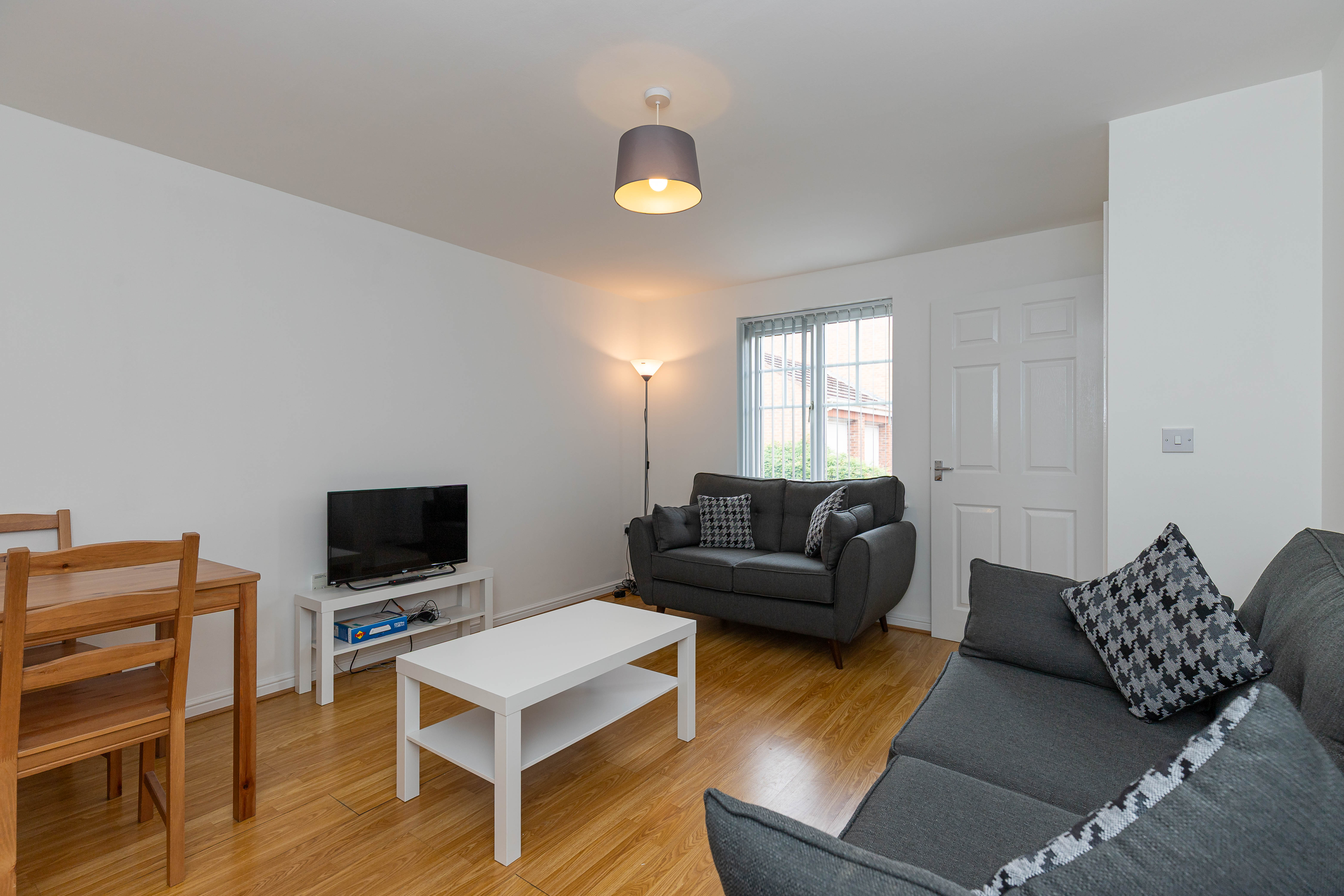 8 Waterlily Close, Stoke-On-Trent, Staffordshire ST1 5PY