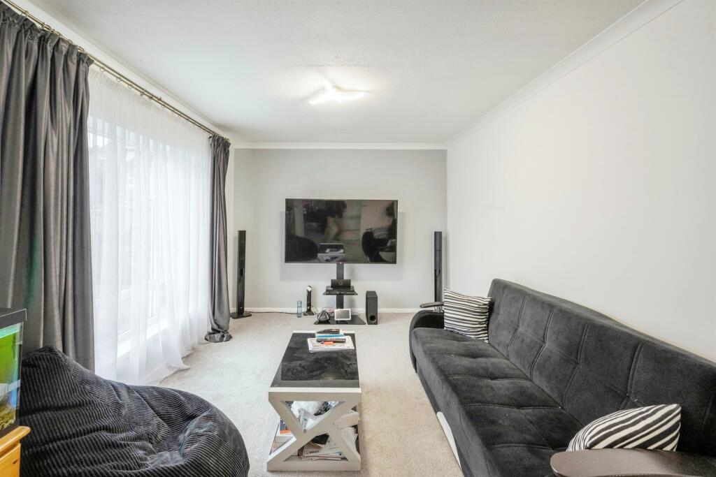 64 Queen Street, Doncaster, South Yorkshire DN4 8AB