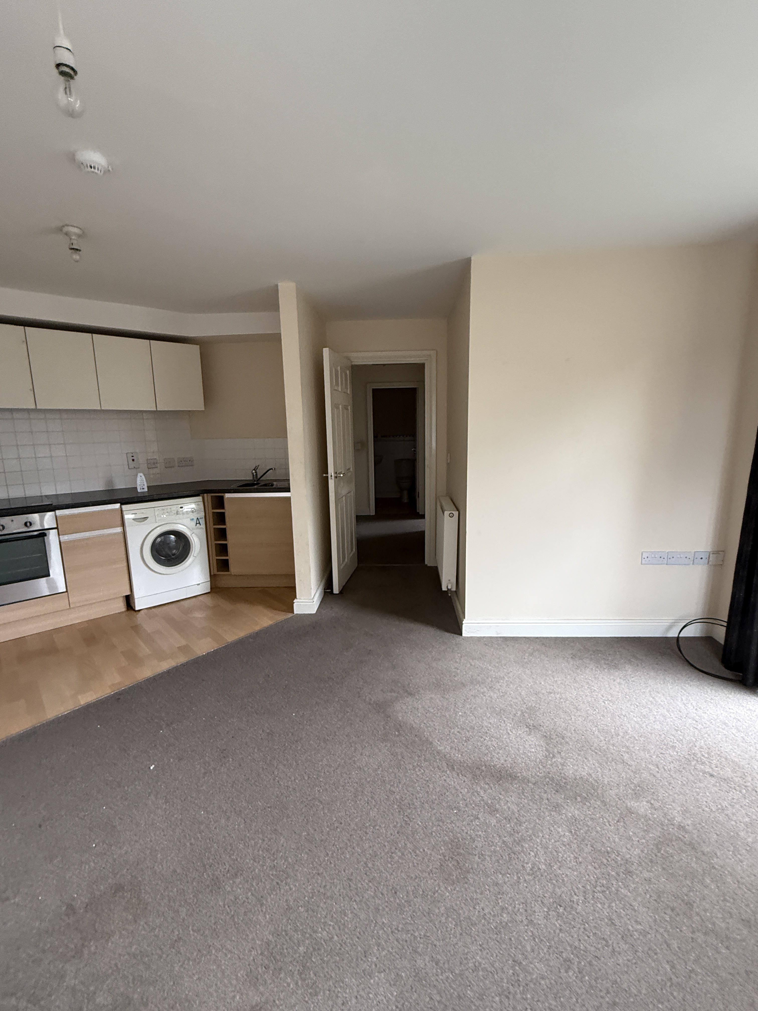 10 Bakewell Court, Buxton, Derbyshire SK17 7TX