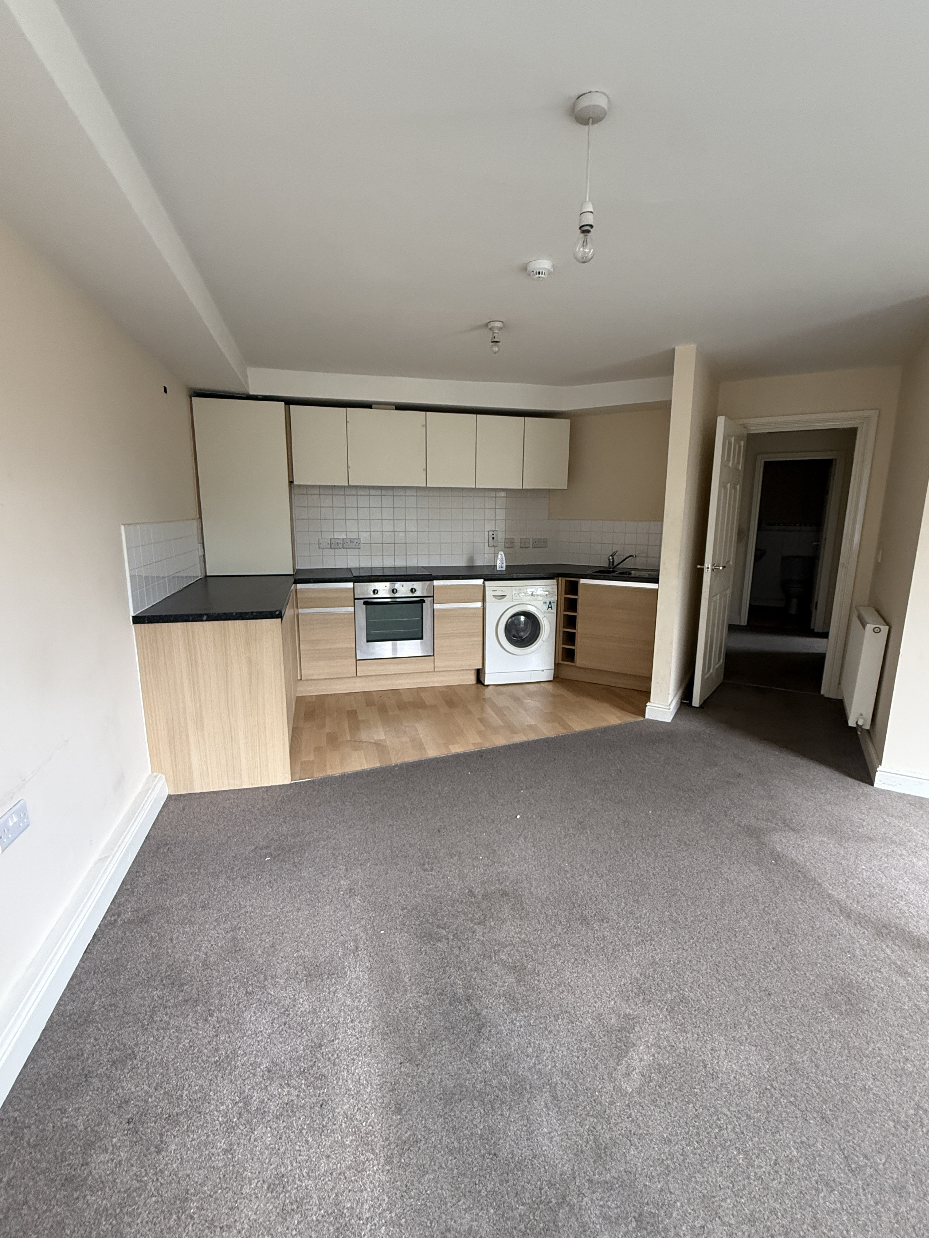 10 Bakewell Court, Buxton, Derbyshire SK17 7TX