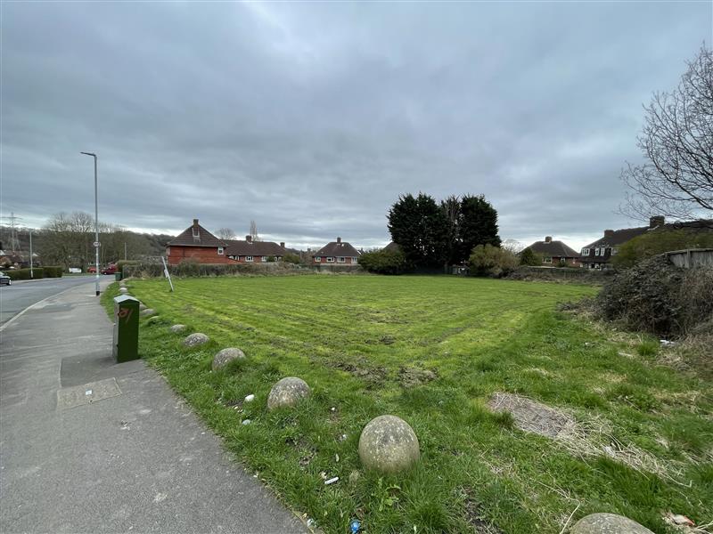 Land at Lea Farm Drive, Leeds, West Yorkshire LS5 3QN