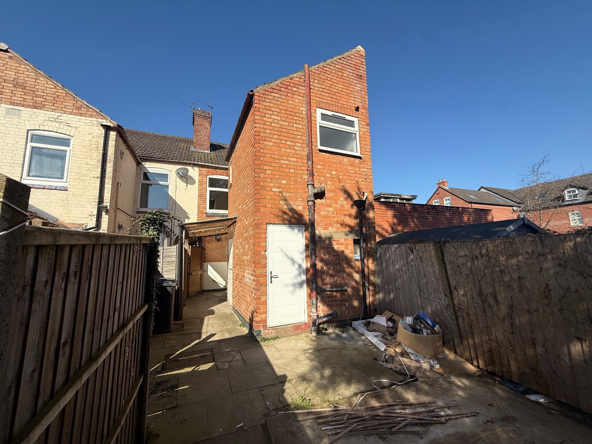 116 Calais Road, Burton-On-Trent, Staffordshire DE13 0UL