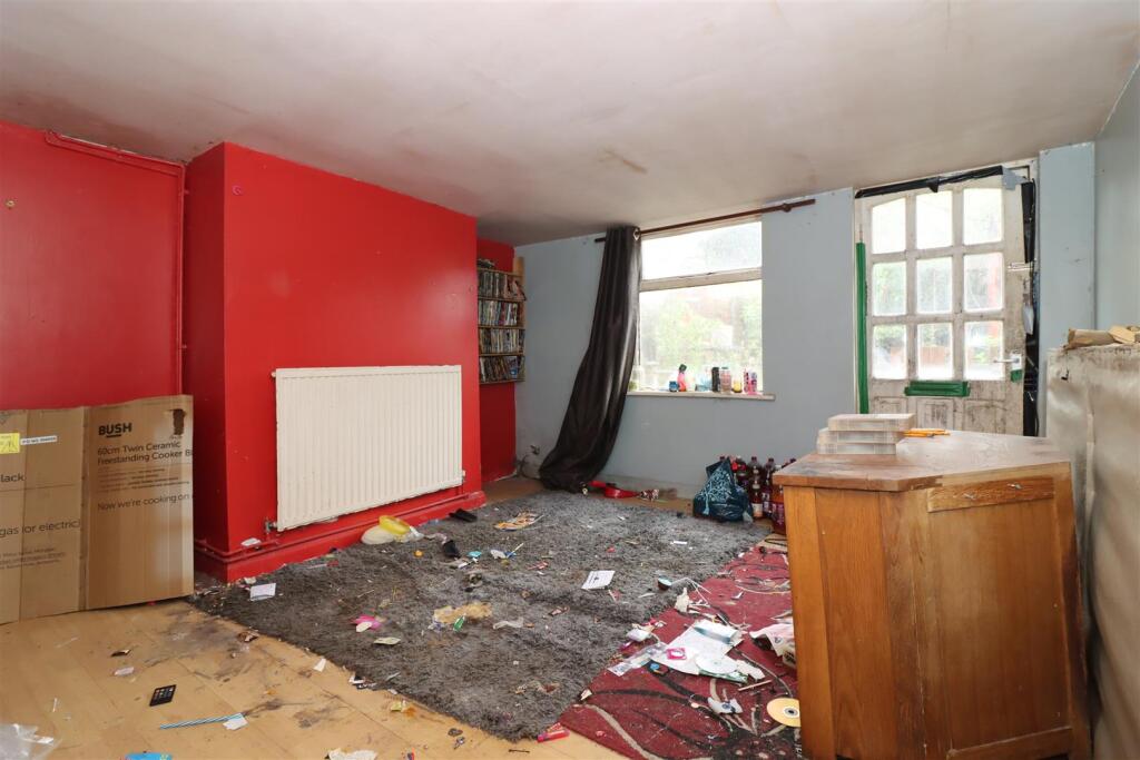 14 Hardwick Street, Chesterfield, Derbyshire S41 7ND