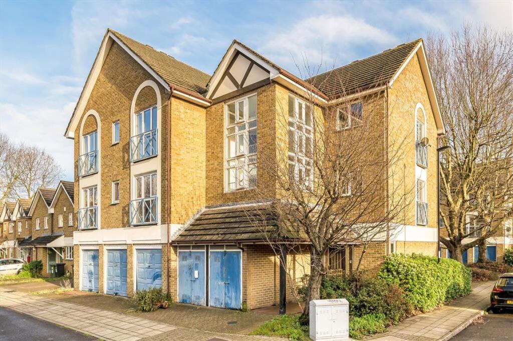 69 Water Lane, London, Greater London SE14 5DN