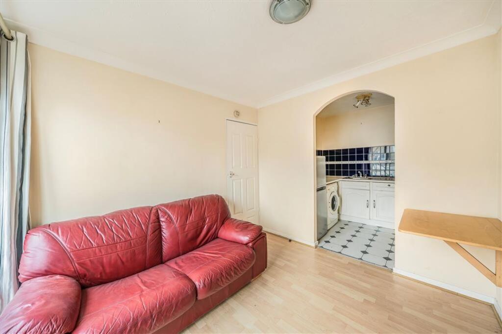 69 Water Lane, London, Greater London SE14 5DN