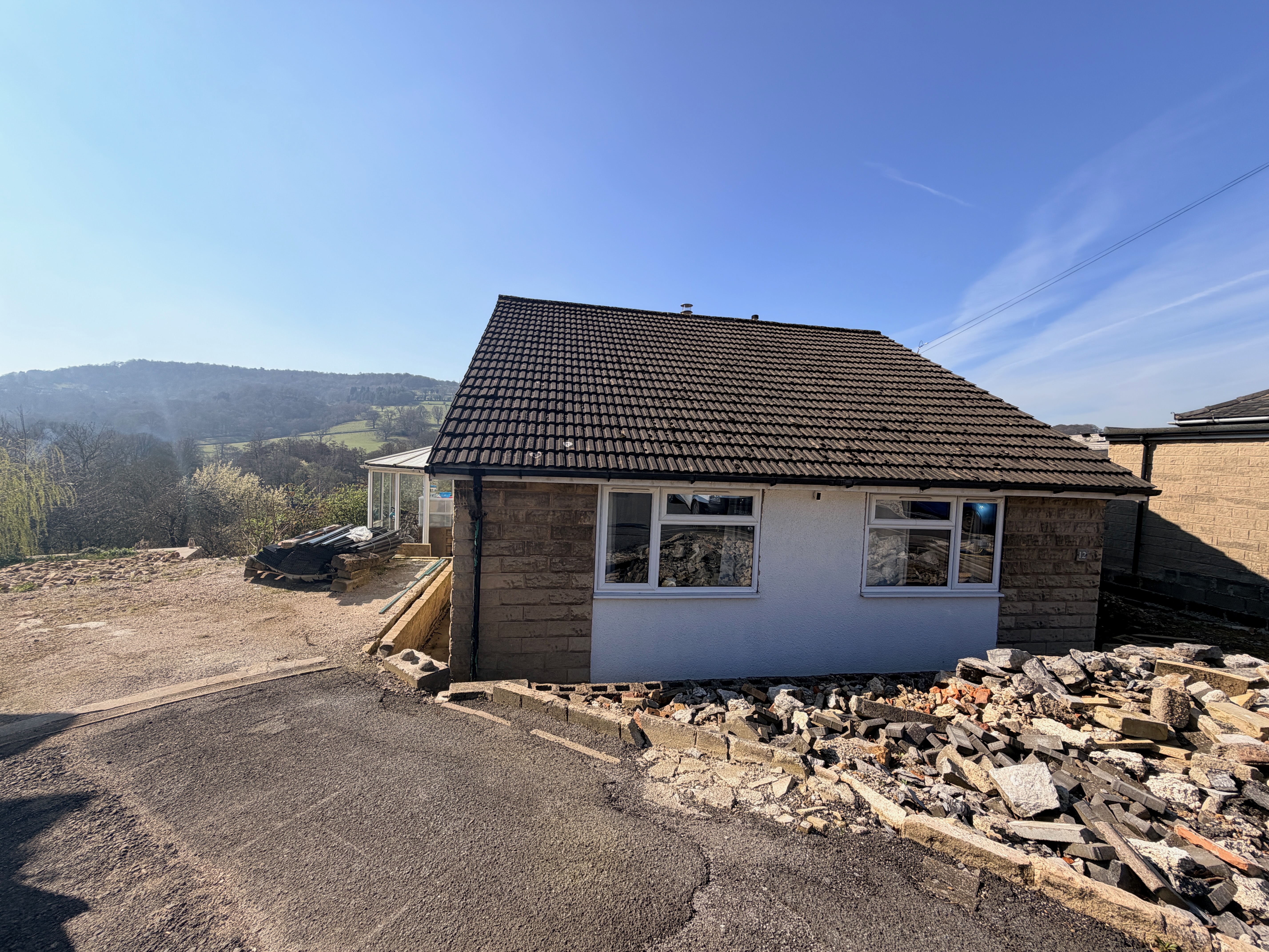 12 Carlton Avenue, Darley Dale, Matlock, Derbyshire DE4 2HW