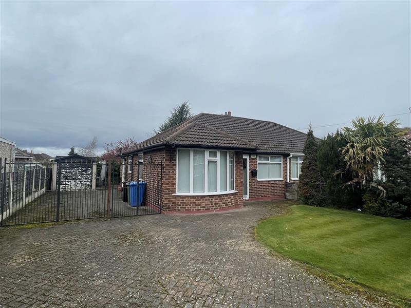 4 Thorneycroft Road, Timperley, Altrincham, Cheshire WA15 7NE