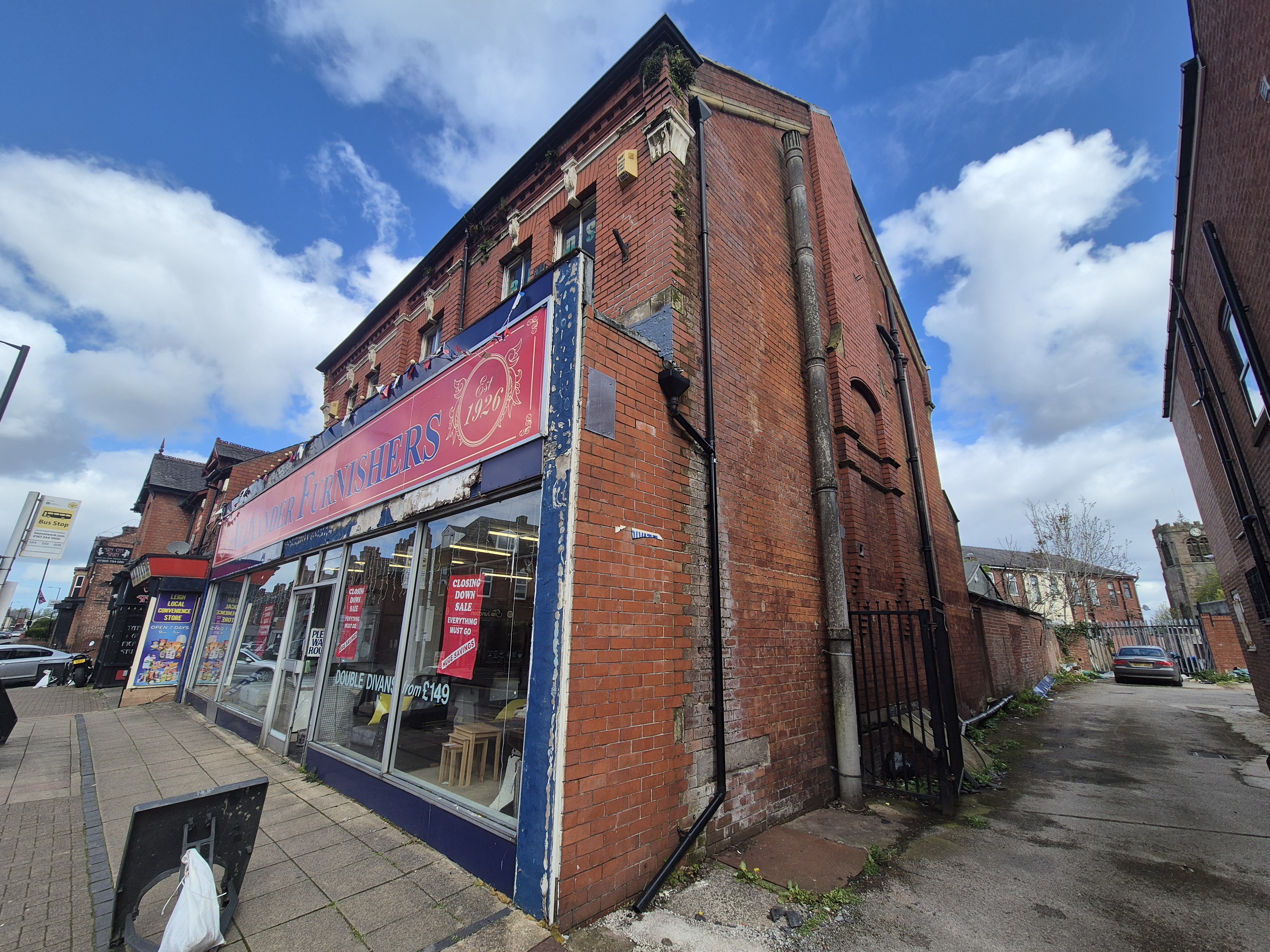 18 Railway Road, Leigh, Lancashire WN7 4AX