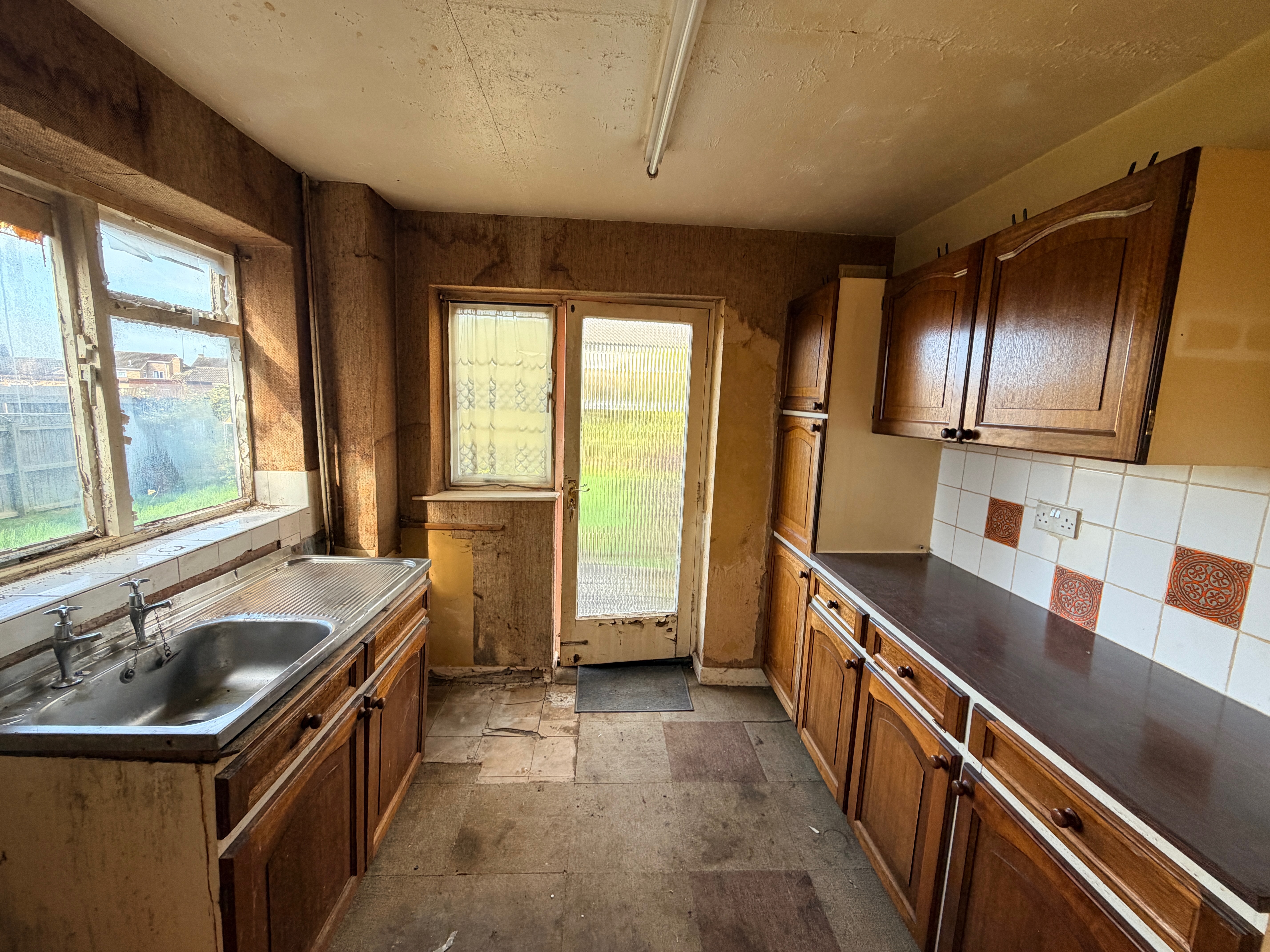 2 Blakesley Road, Wigston, Leicestershire LE18 3WD image 4