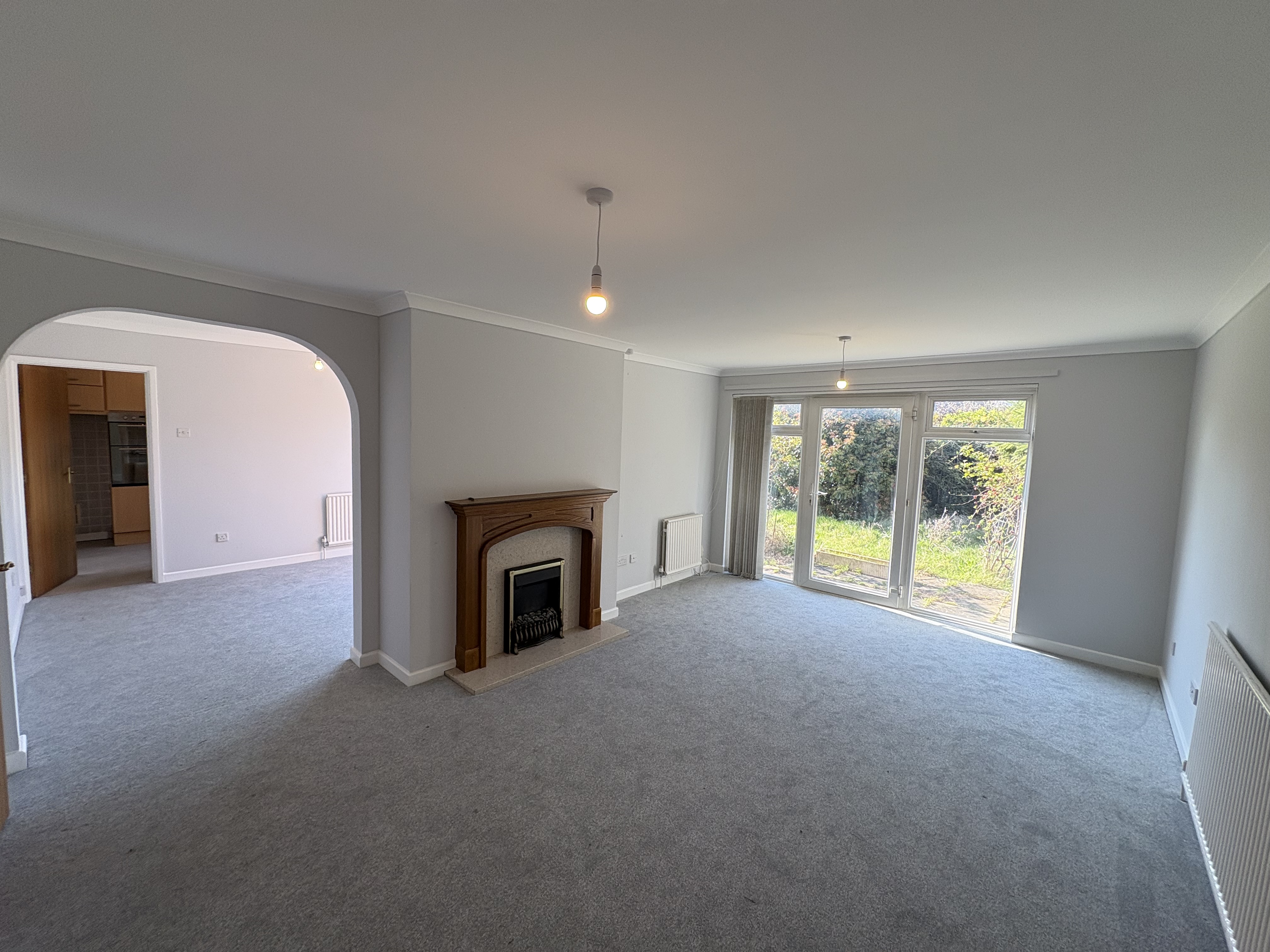 12 Ivel Gardens, Biggleswade, Bedfordshire SG18 0AN