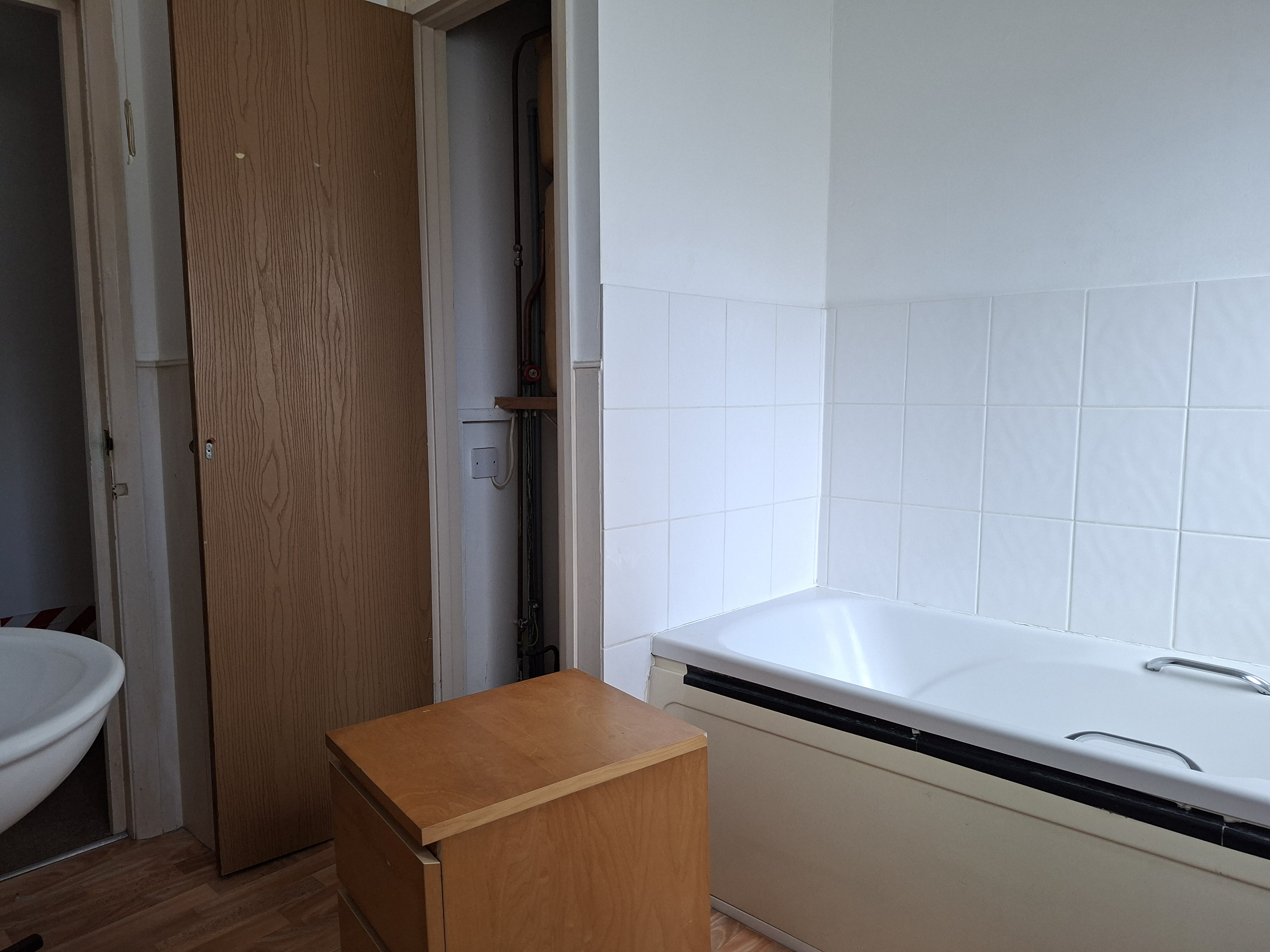 Flat 6, 53 South Terrace, Littlehampton, West Sussex BN17 5LE