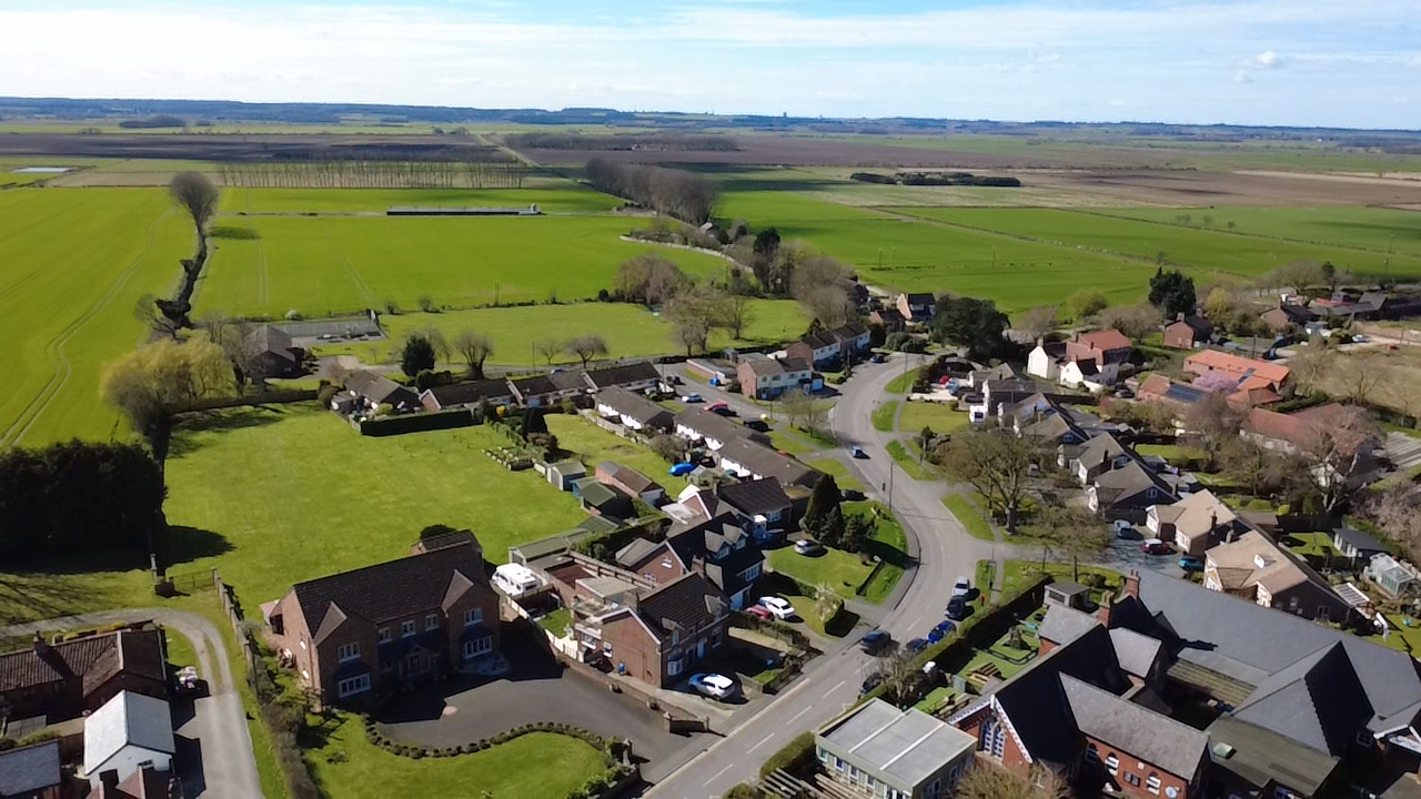 33 Low Road, Worlaby, Brigg, Lincolnshire DN20 0NA