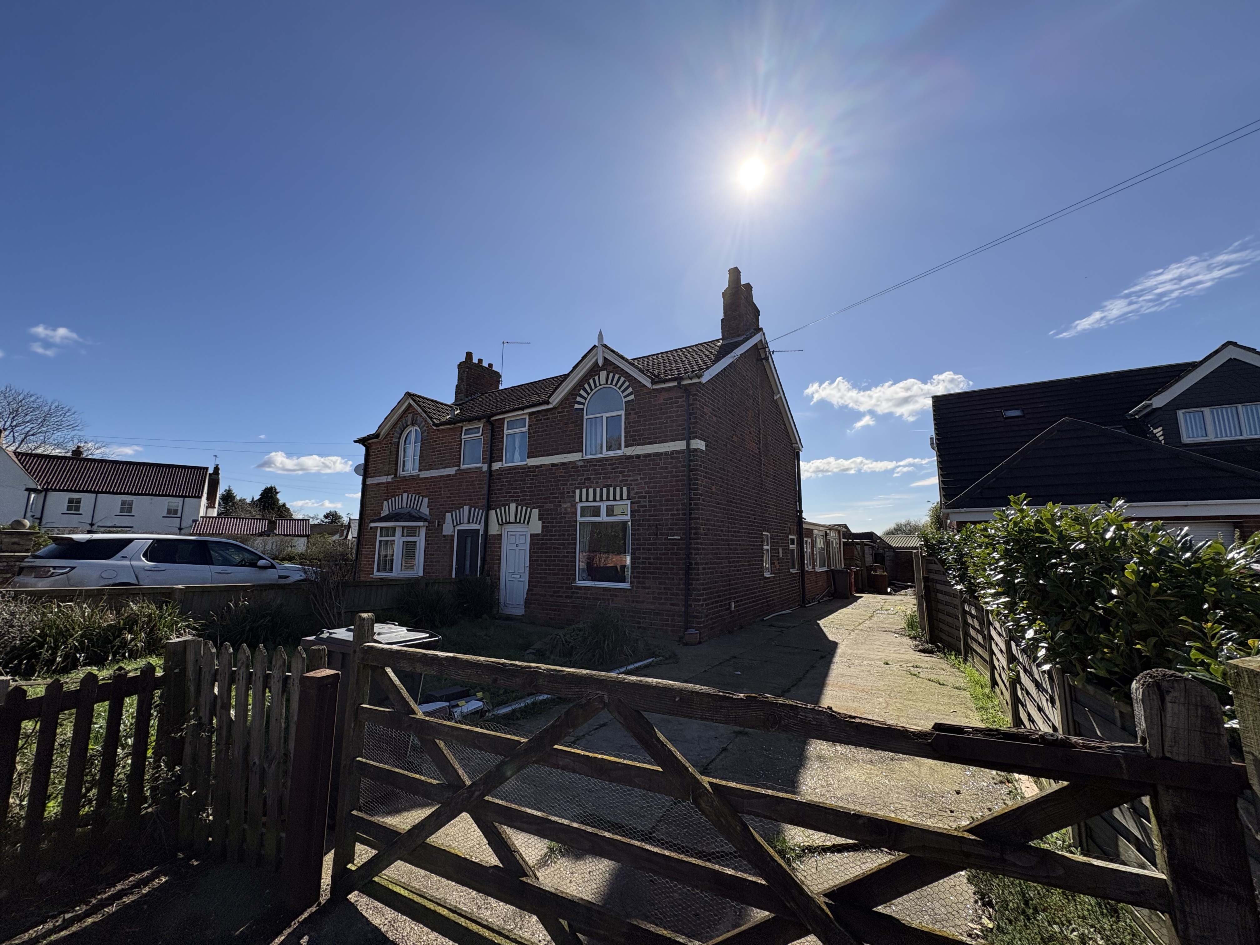 Semi-detached house for auction in Brigg