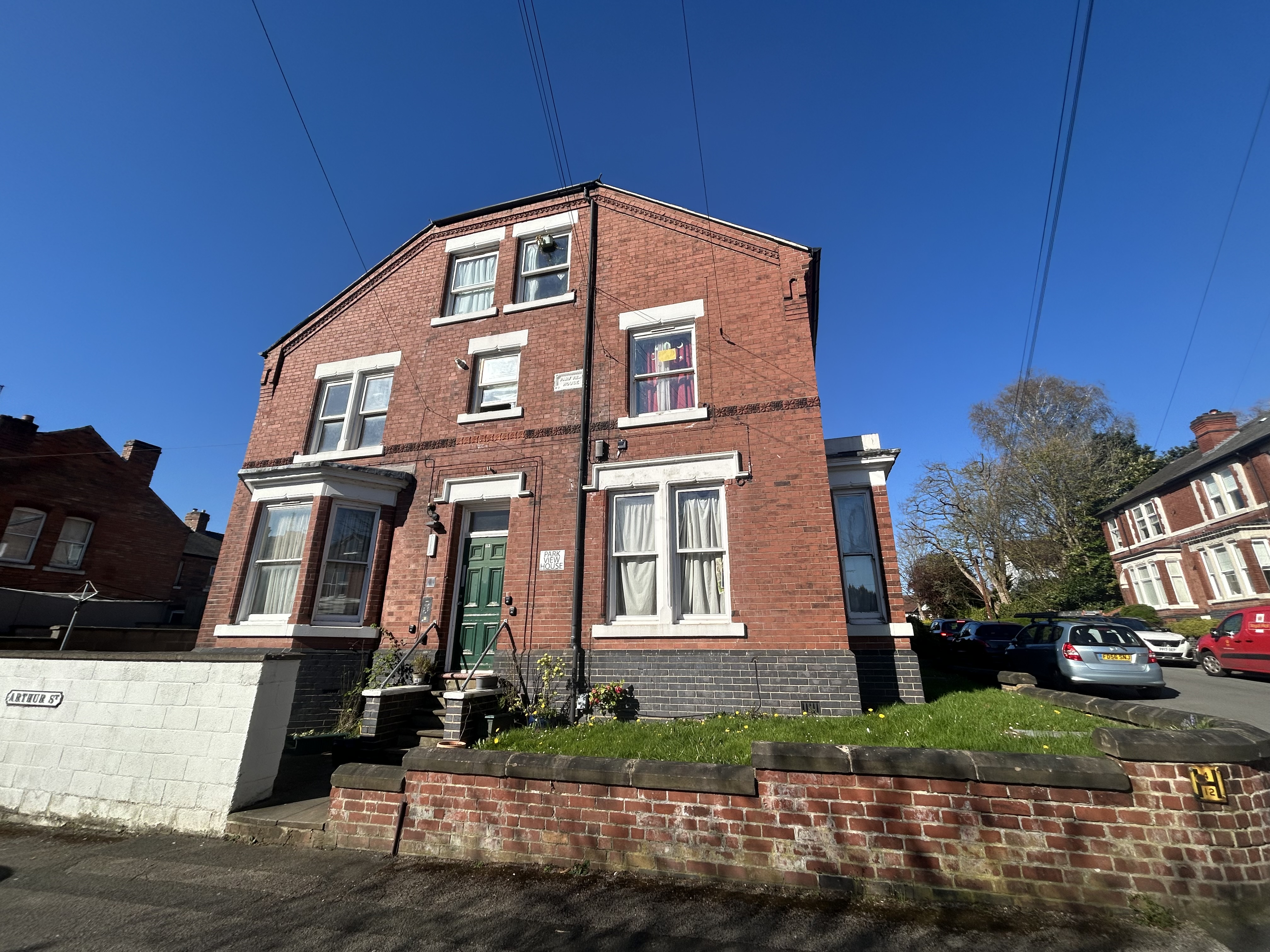 One Bedroom Flat in Popular Location