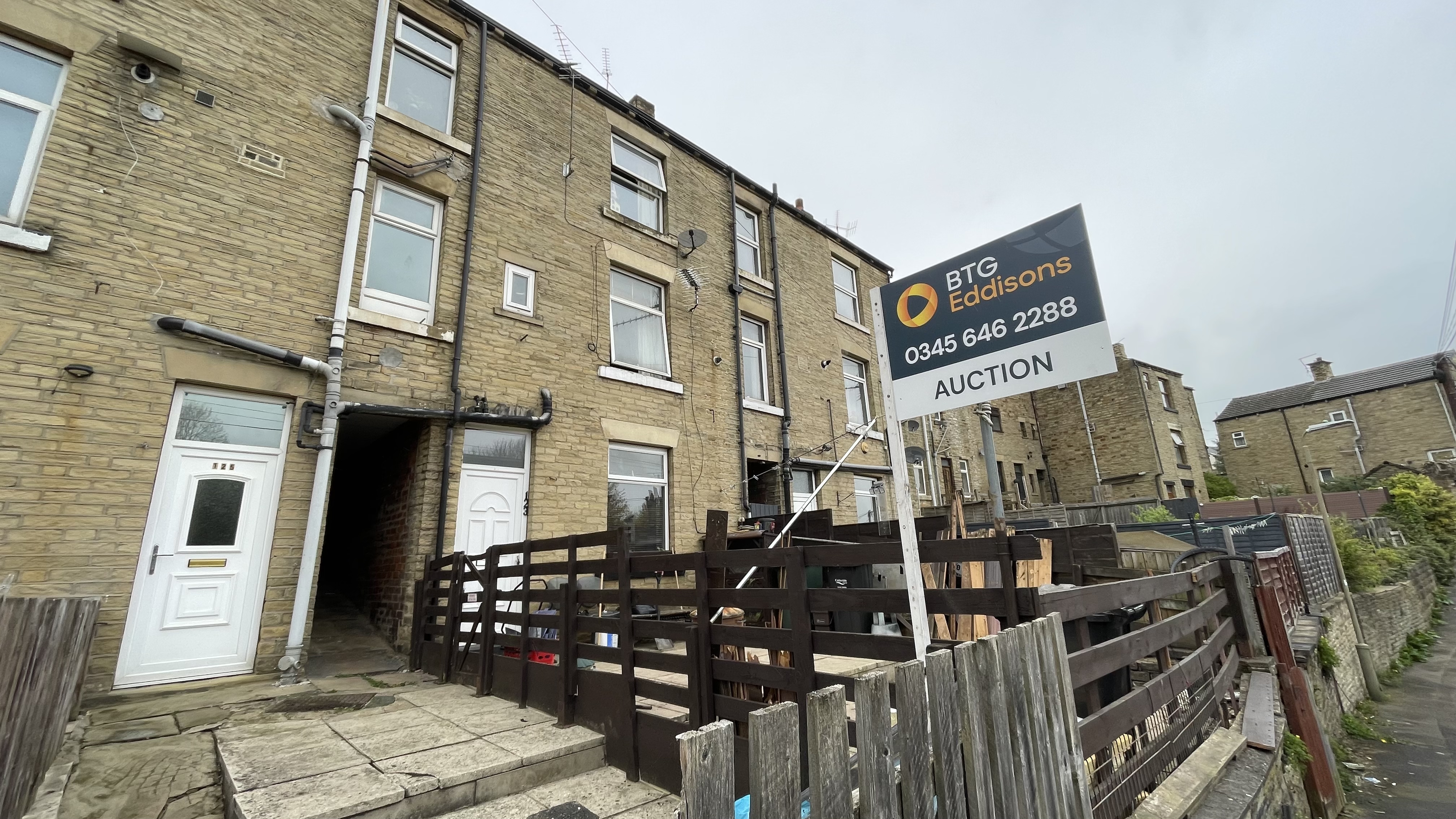 123 Thornhill Road, Brighouse, West Yorkshire HD6 3AH