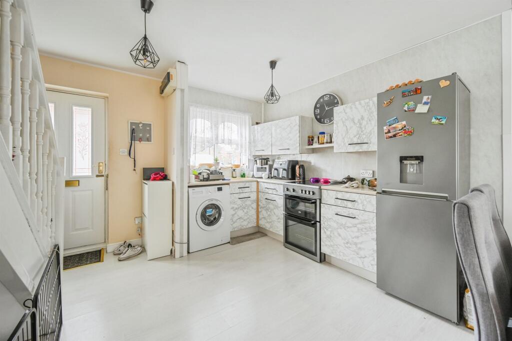 27 Waterside, Polesworth, Tamworth, Warwickshire B78 1EG