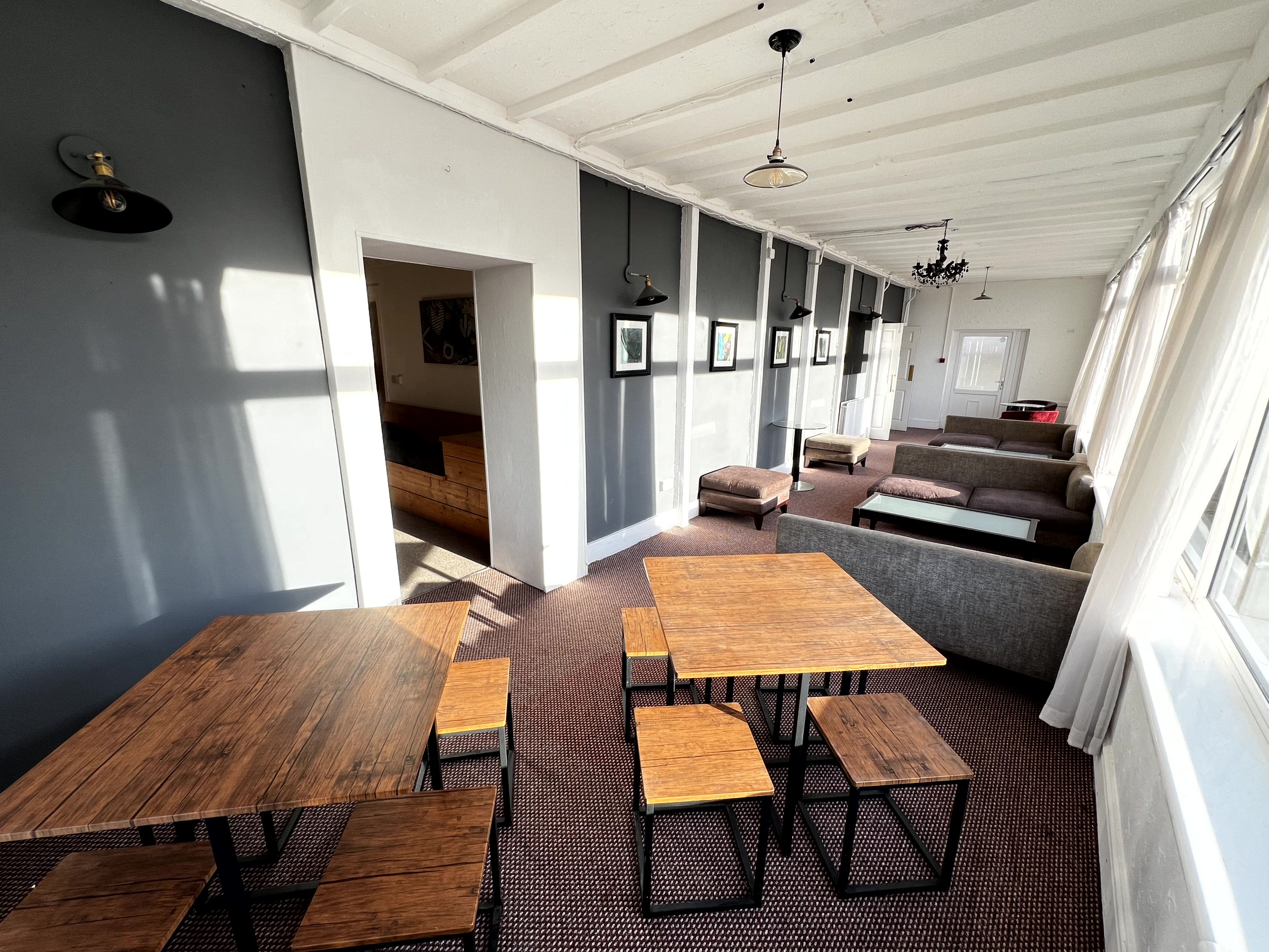 The Springfield Hotel, Beach Road, Fairbourne, Gwynedd LL38 2PX