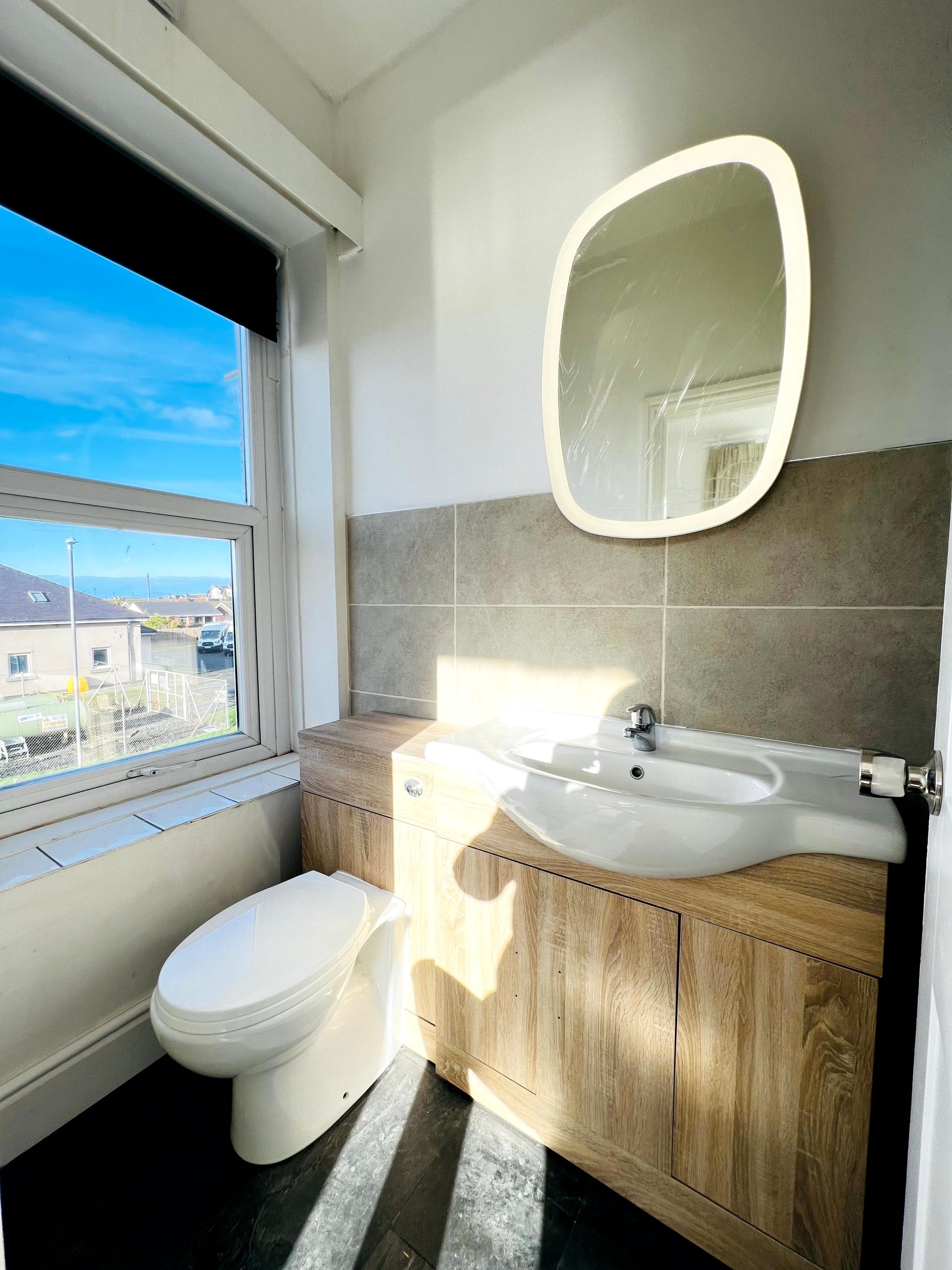 The Springfield Hotel, Beach Road, Fairbourne, Gwynedd LL38 2PX