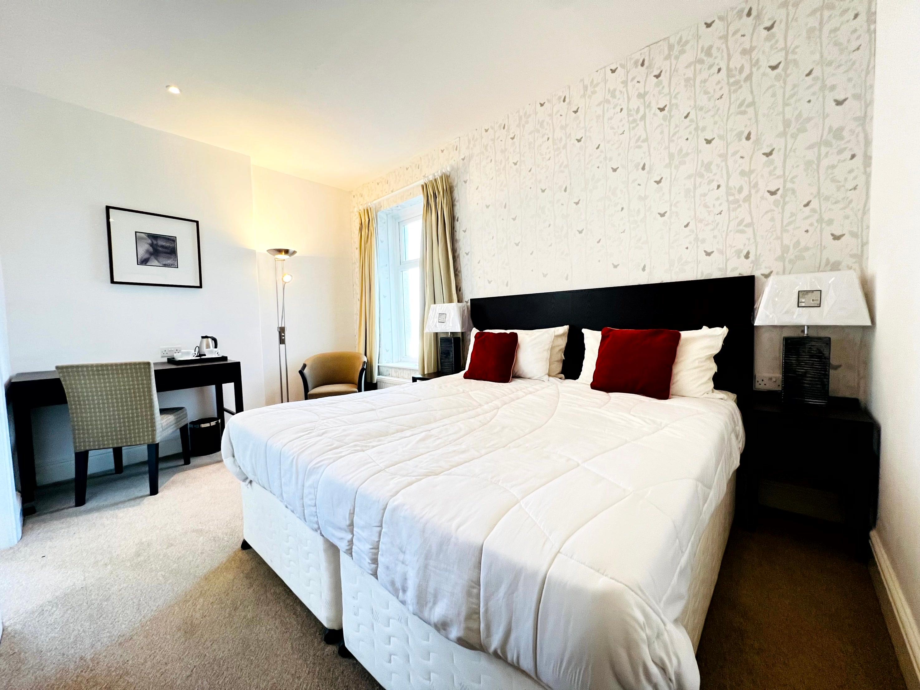 The Springfield Hotel, Beach Road, Fairbourne, Gwynedd LL38 2PX