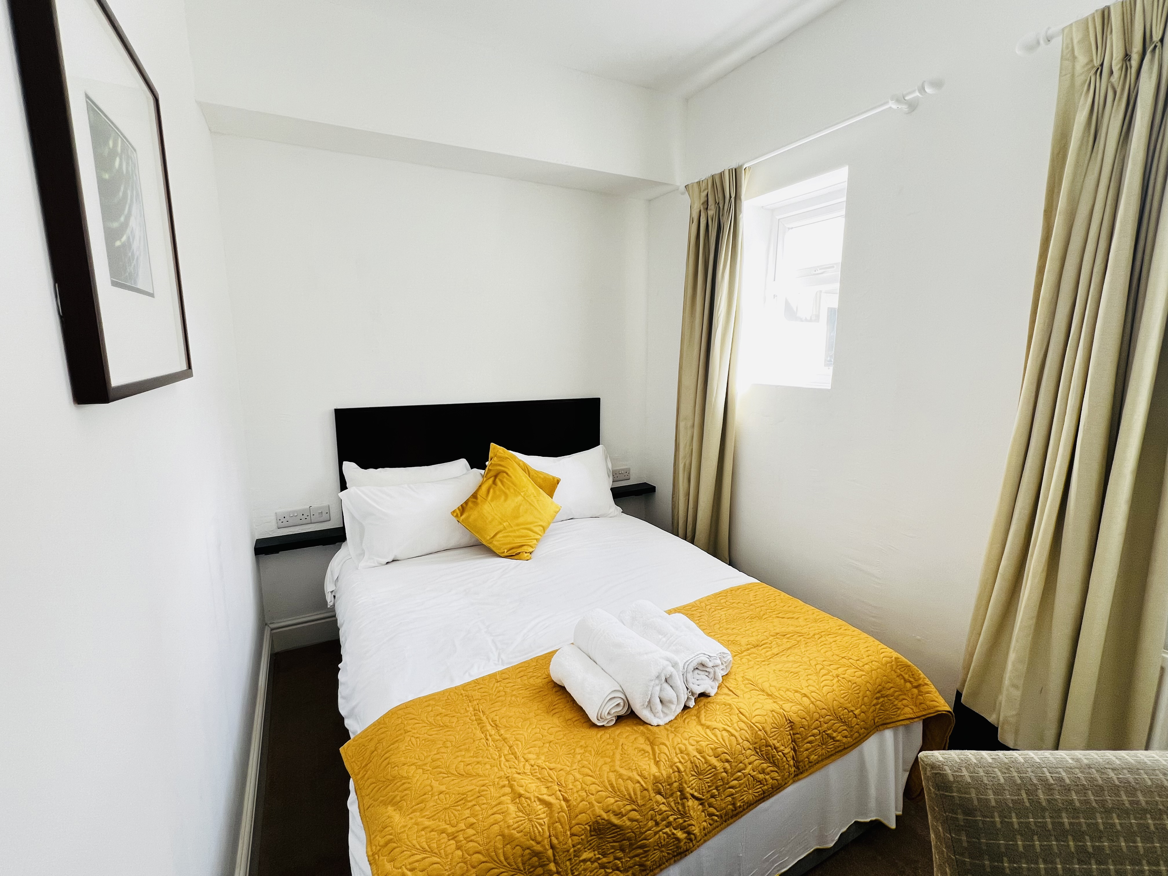 The Springfield Hotel, Beach Road, Fairbourne, Gwynedd LL38 2PX