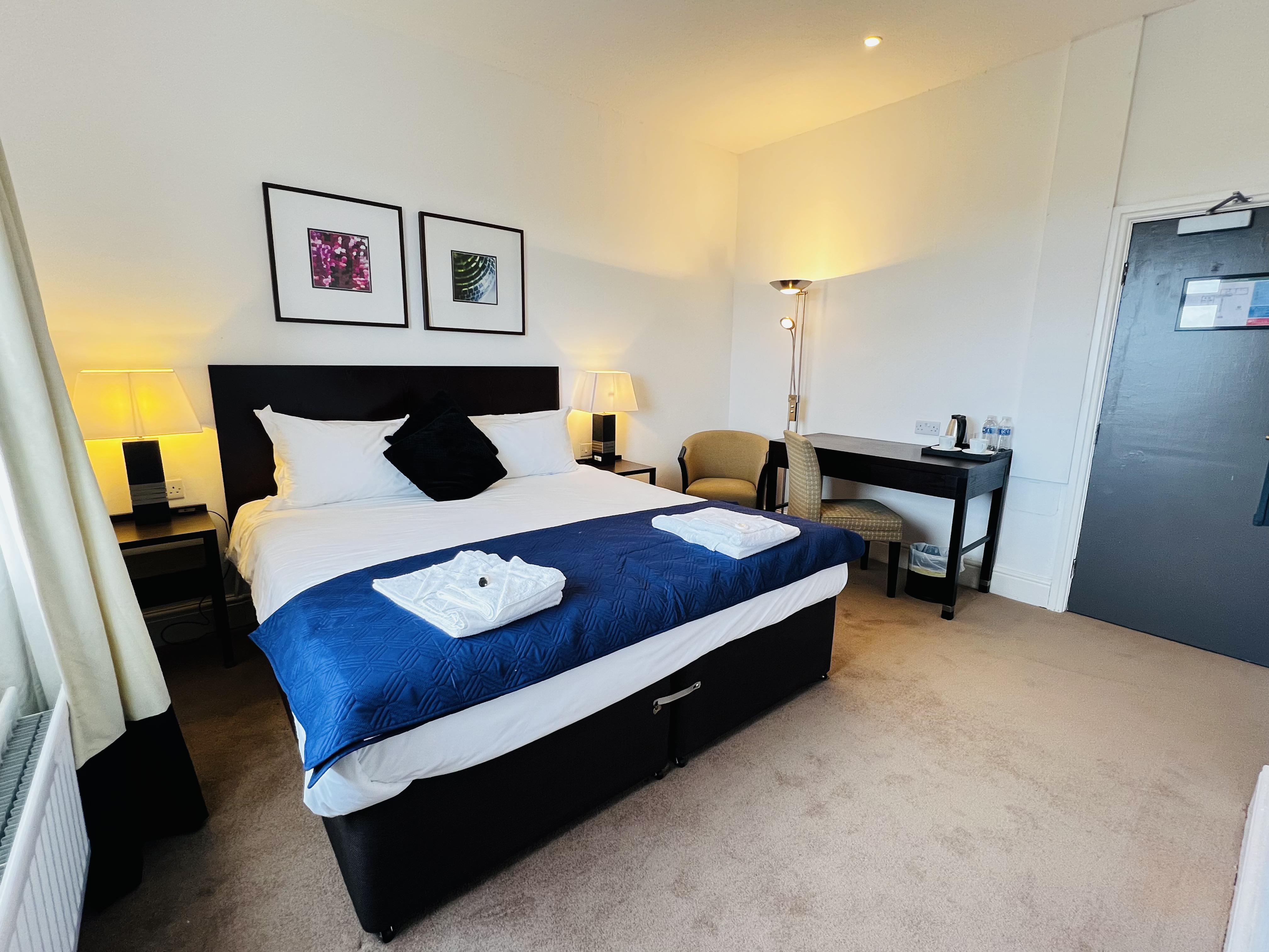 The Springfield Hotel, Beach Road, Fairbourne, Gwynedd LL38 2PX