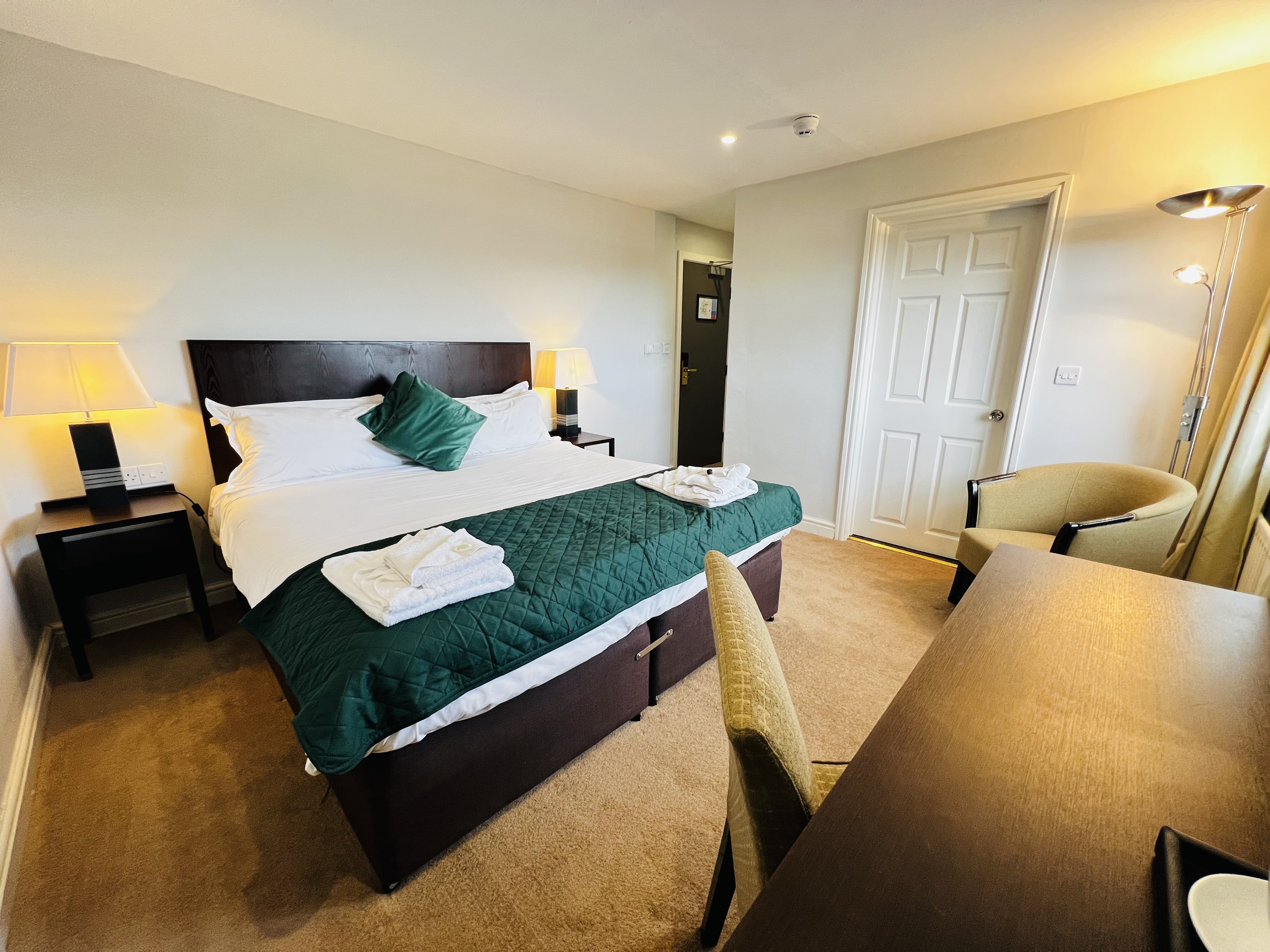 The Springfield Hotel, Beach Road, Fairbourne, Gwynedd LL38 2PX