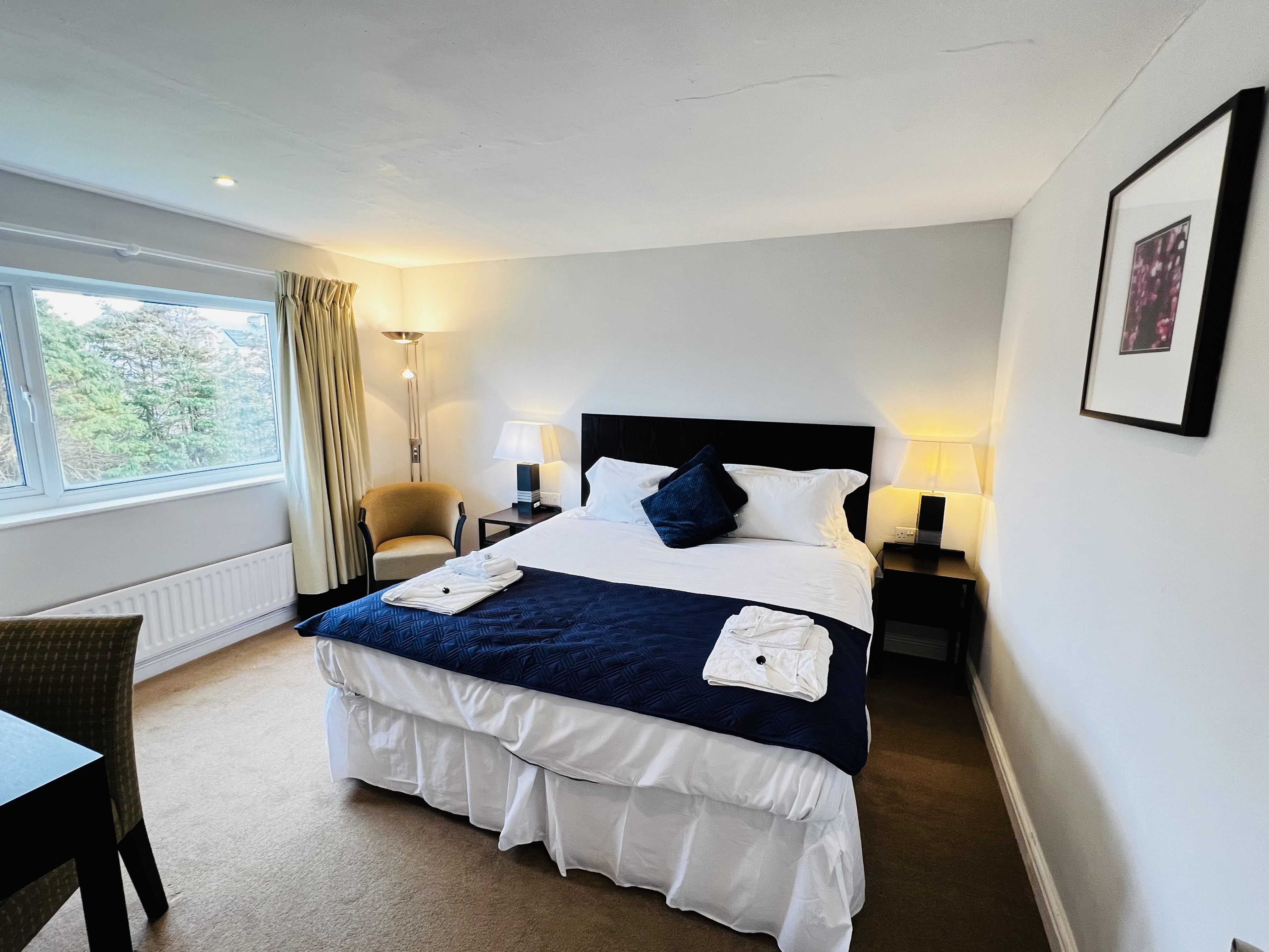 The Springfield Hotel, Beach Road, Fairbourne, Gwynedd LL38 2PX