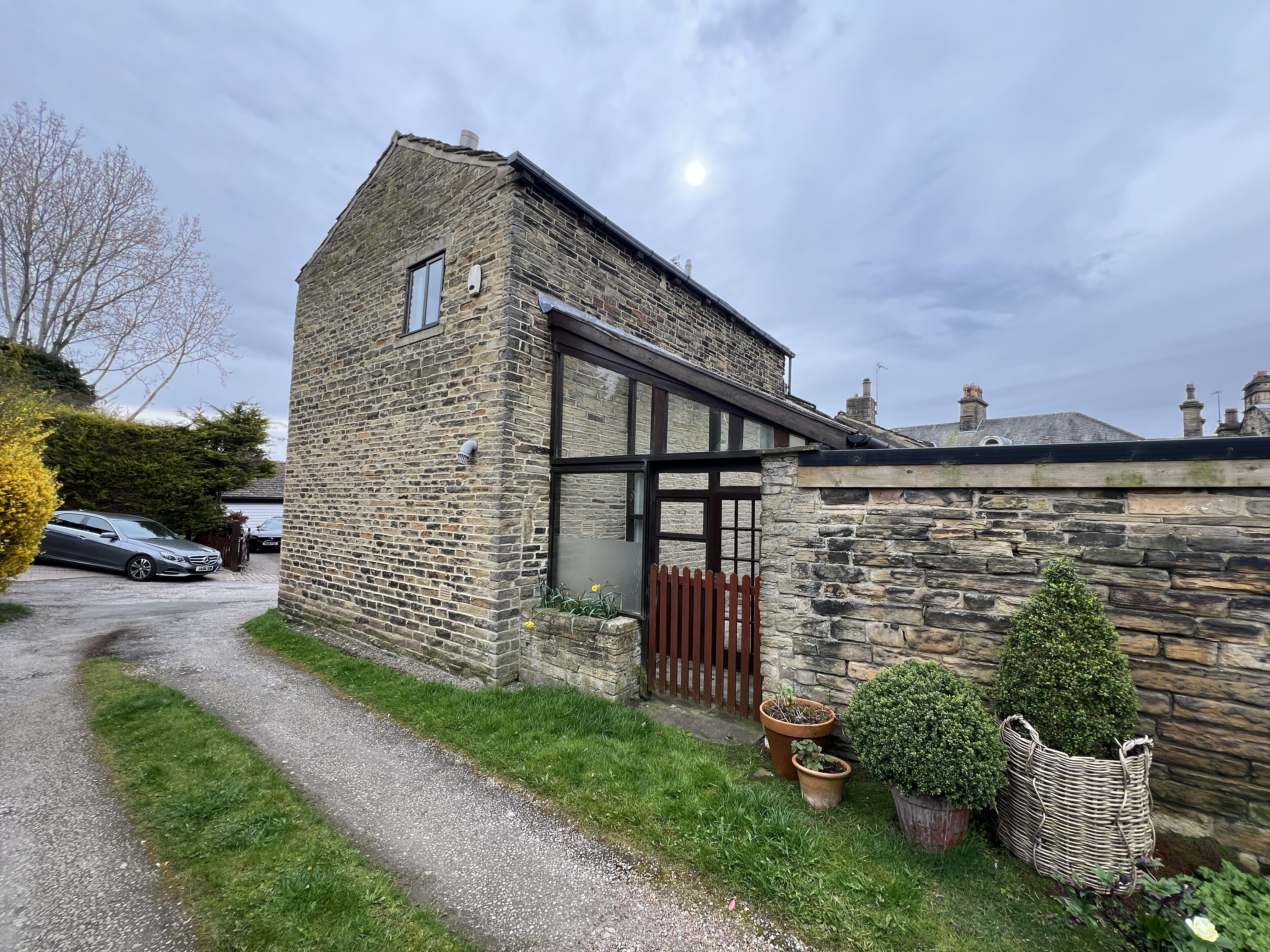 18A Hodgson Fold, Bradford, West Yorkshire BD2 4EB