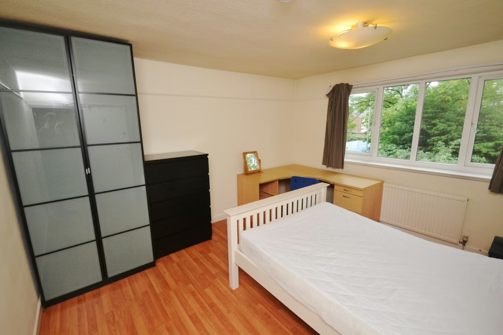 Property image #9