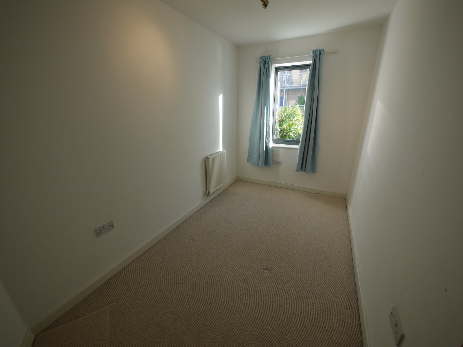 Flat 2, Helen House, Rollason Way, Brentwood, Essex CM14 4AQ
